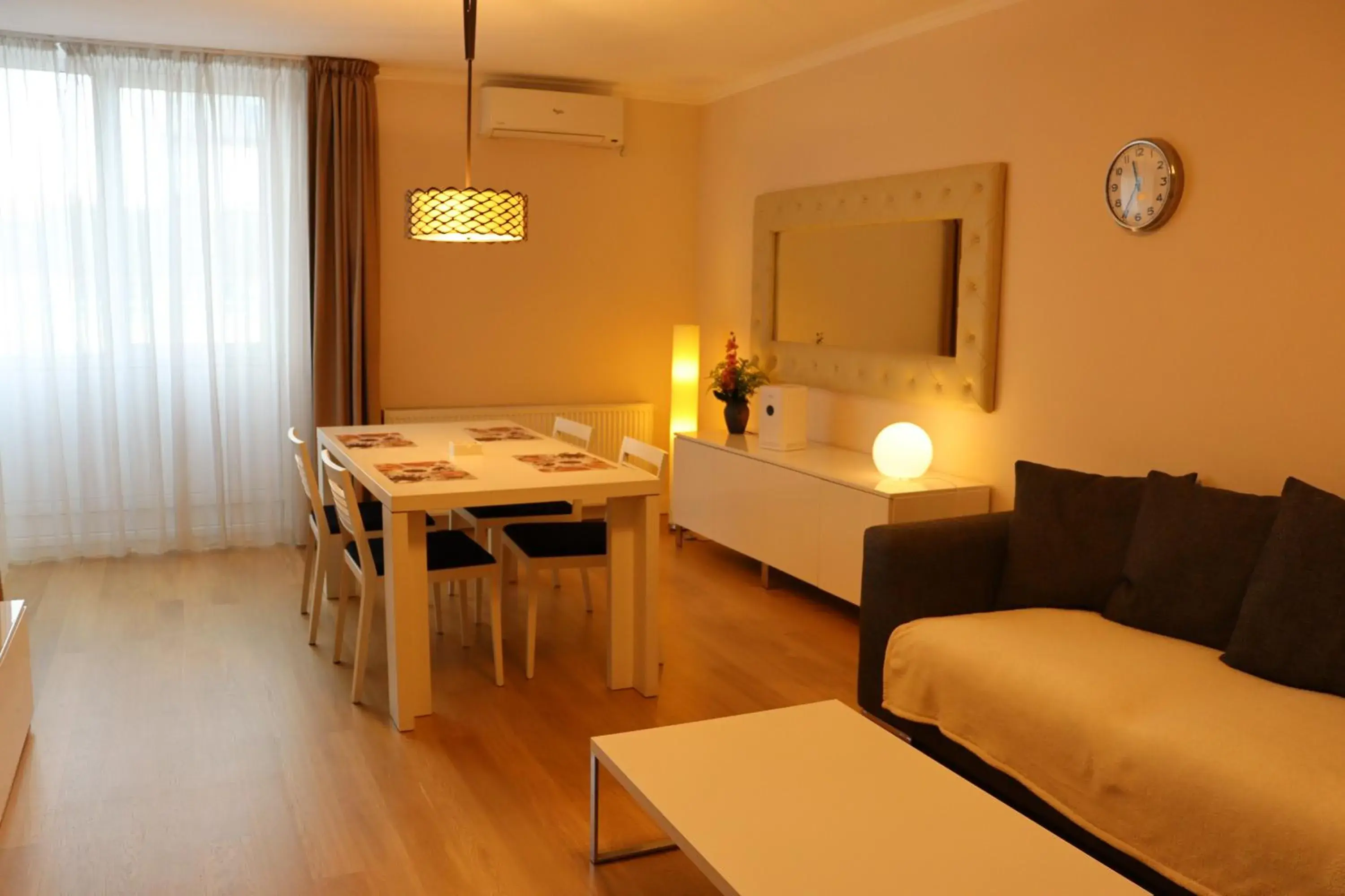 One-Bedroom Apartment in Platinia home One-Bedroom Apartment in Platinia home
