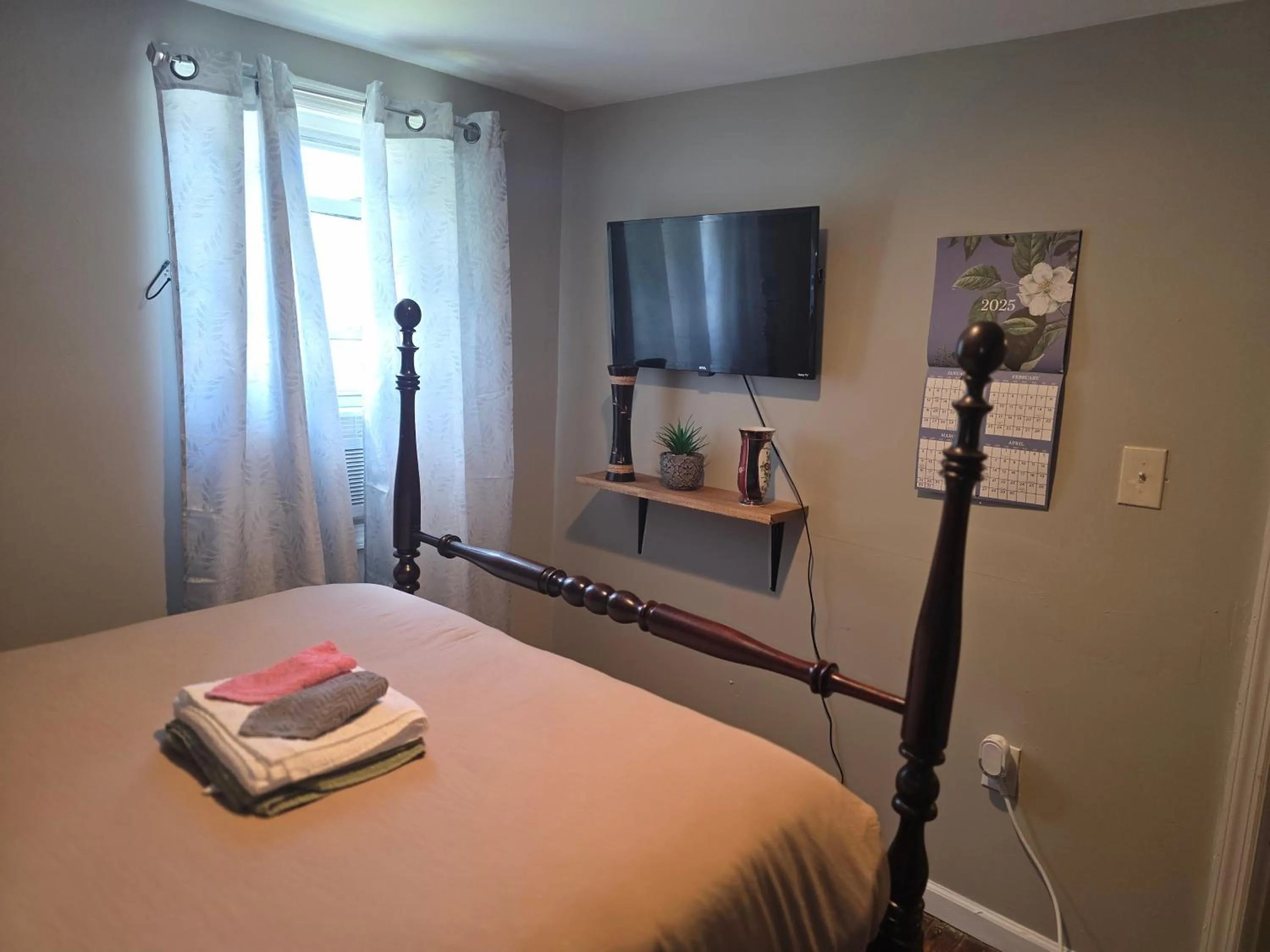Bed in Comfortable home away from home
