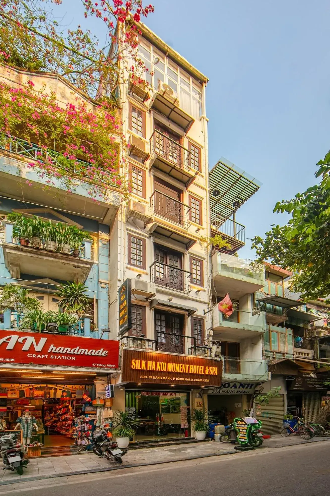 Property building in Silk Hanoi Moment Hotel & Spa - Hanoi Old Quarter Property building in Silk Hanoi Moment Hotel & Spa - Hanoi Old Quarter