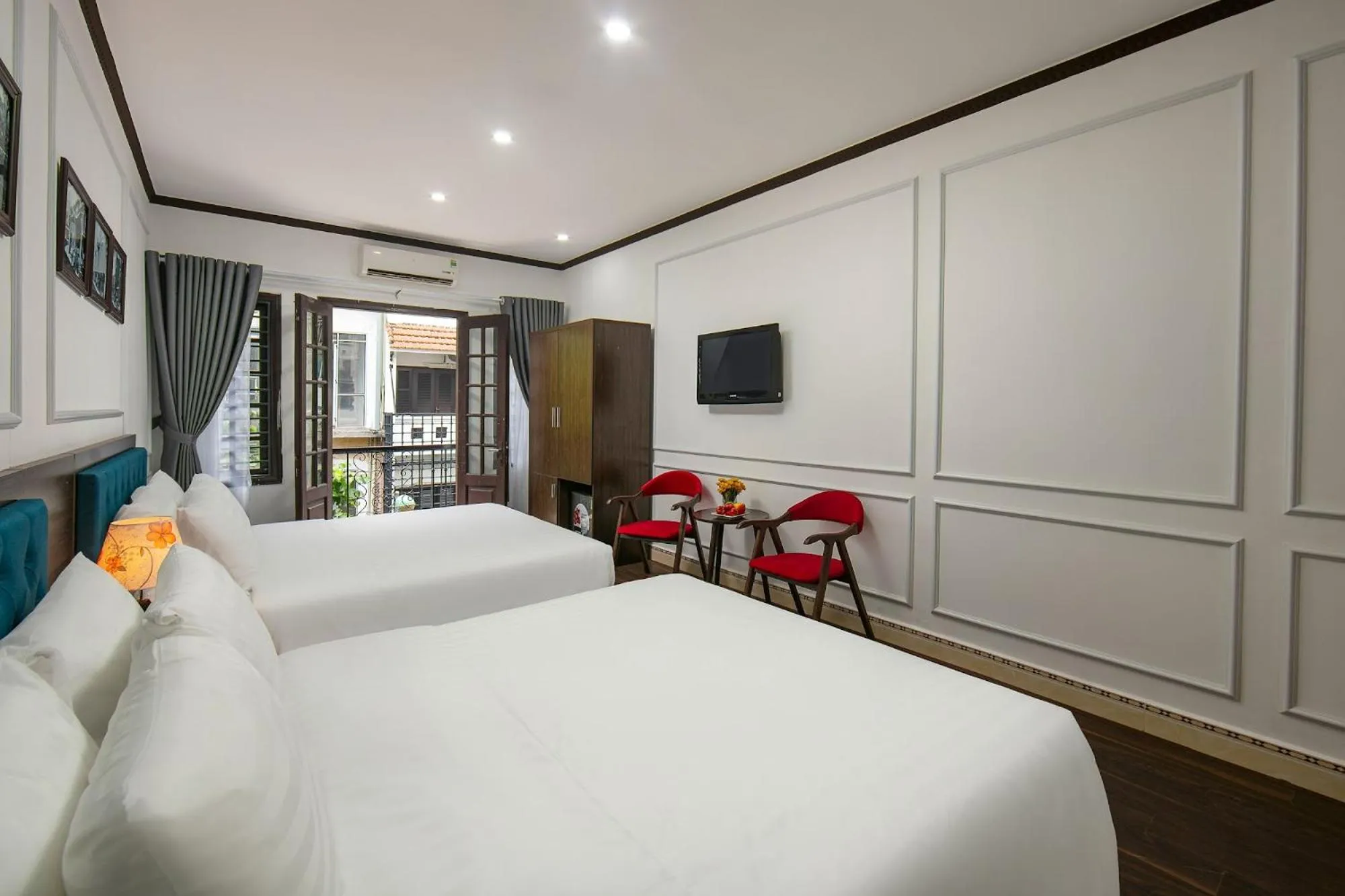 Bed in Silk Hanoi Moment Hotel & Spa - Hanoi Old Quarter