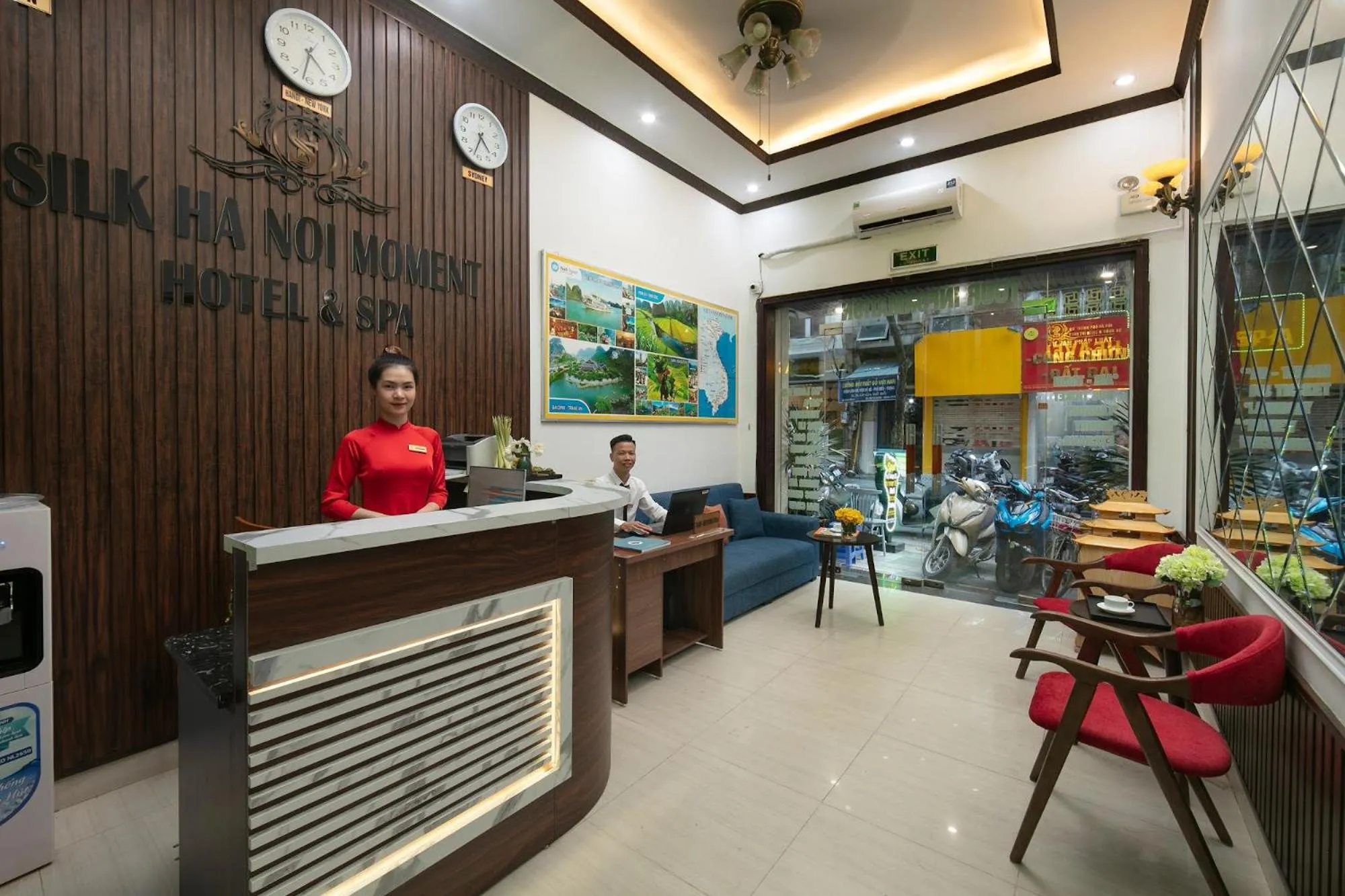 Lobby or reception in Silk Hanoi Moment Hotel & Spa - Hanoi Old Quarter