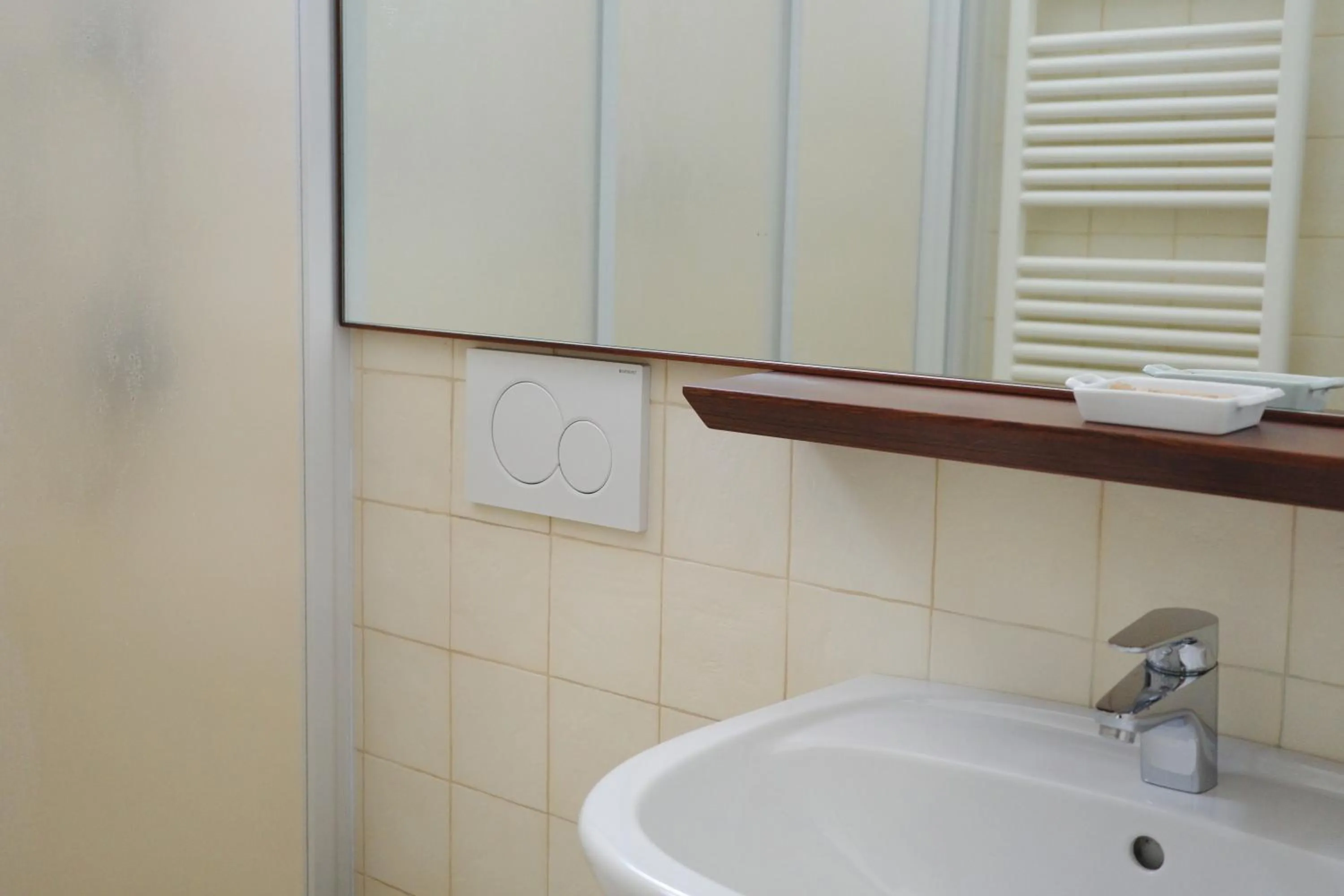 Bathroom in L'Ulivo Bed and Breakfast