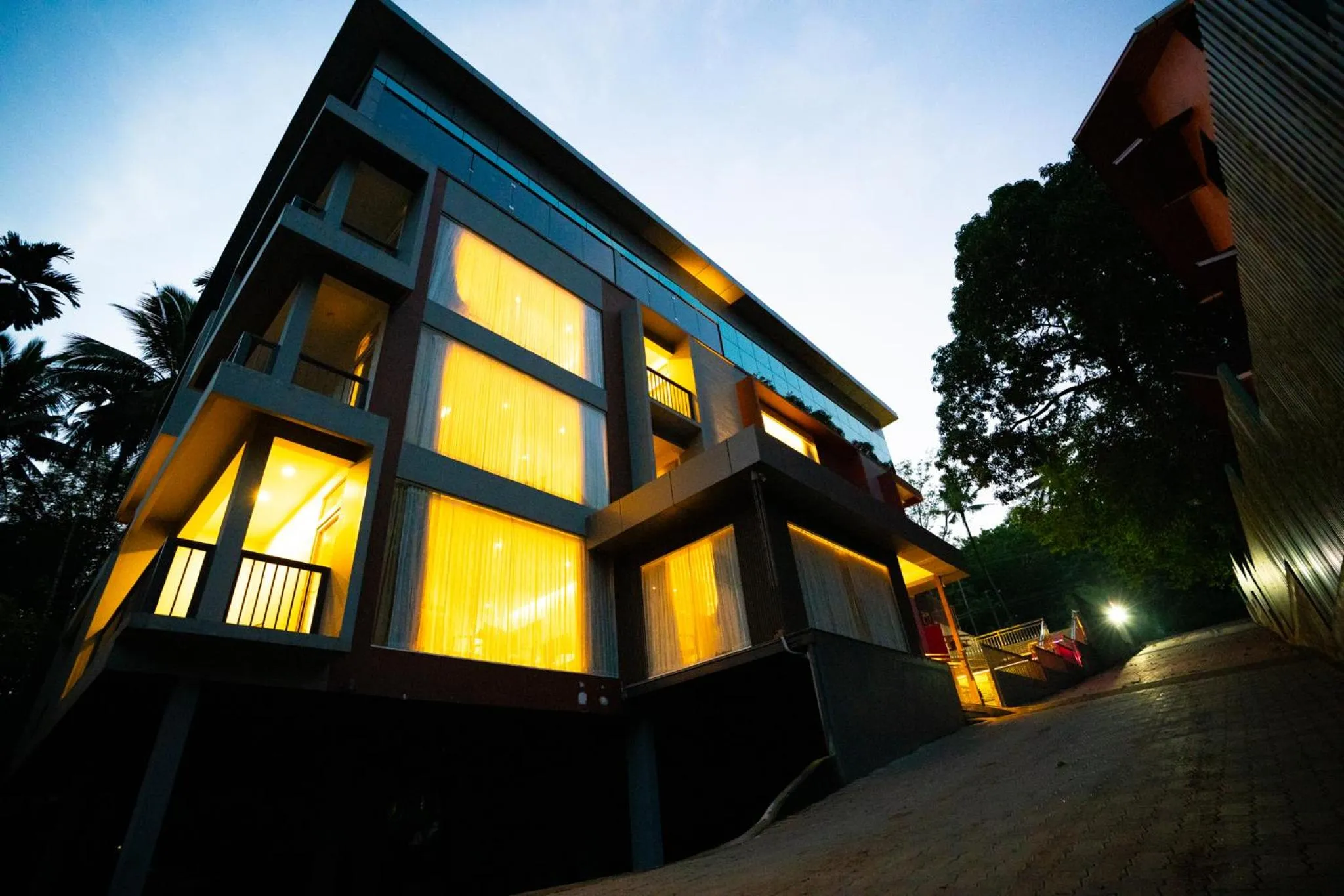 Property building in Bluemist Resorts