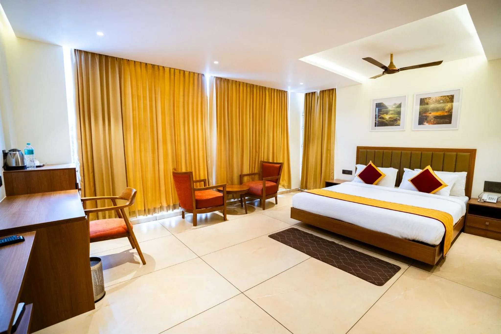 Bedroom, Bed in Bluemist Resorts