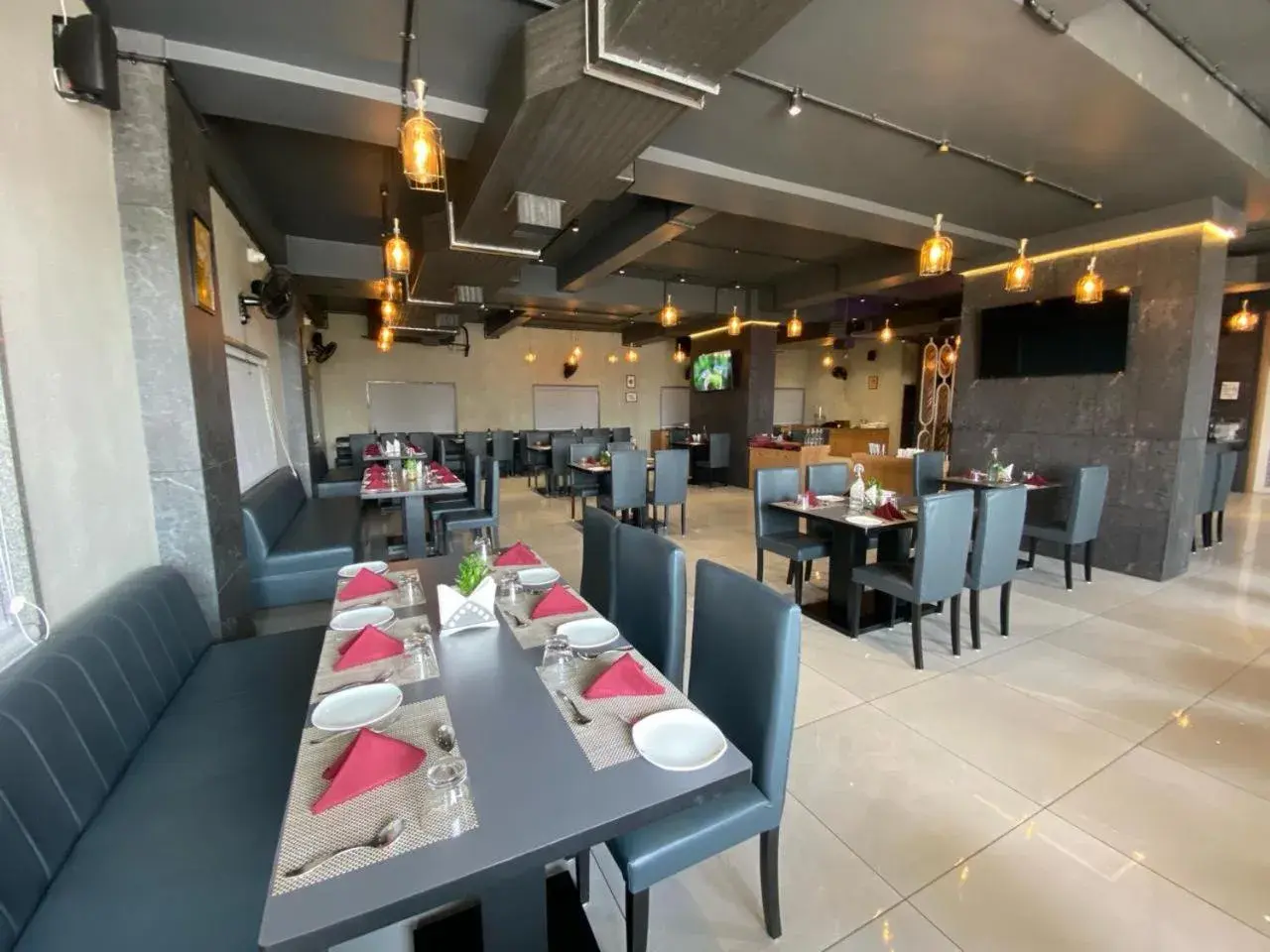 Restaurant/places to eat in Lords Eco Inn Navsari Restaurant/places to eat in Lords Eco Inn Navsari