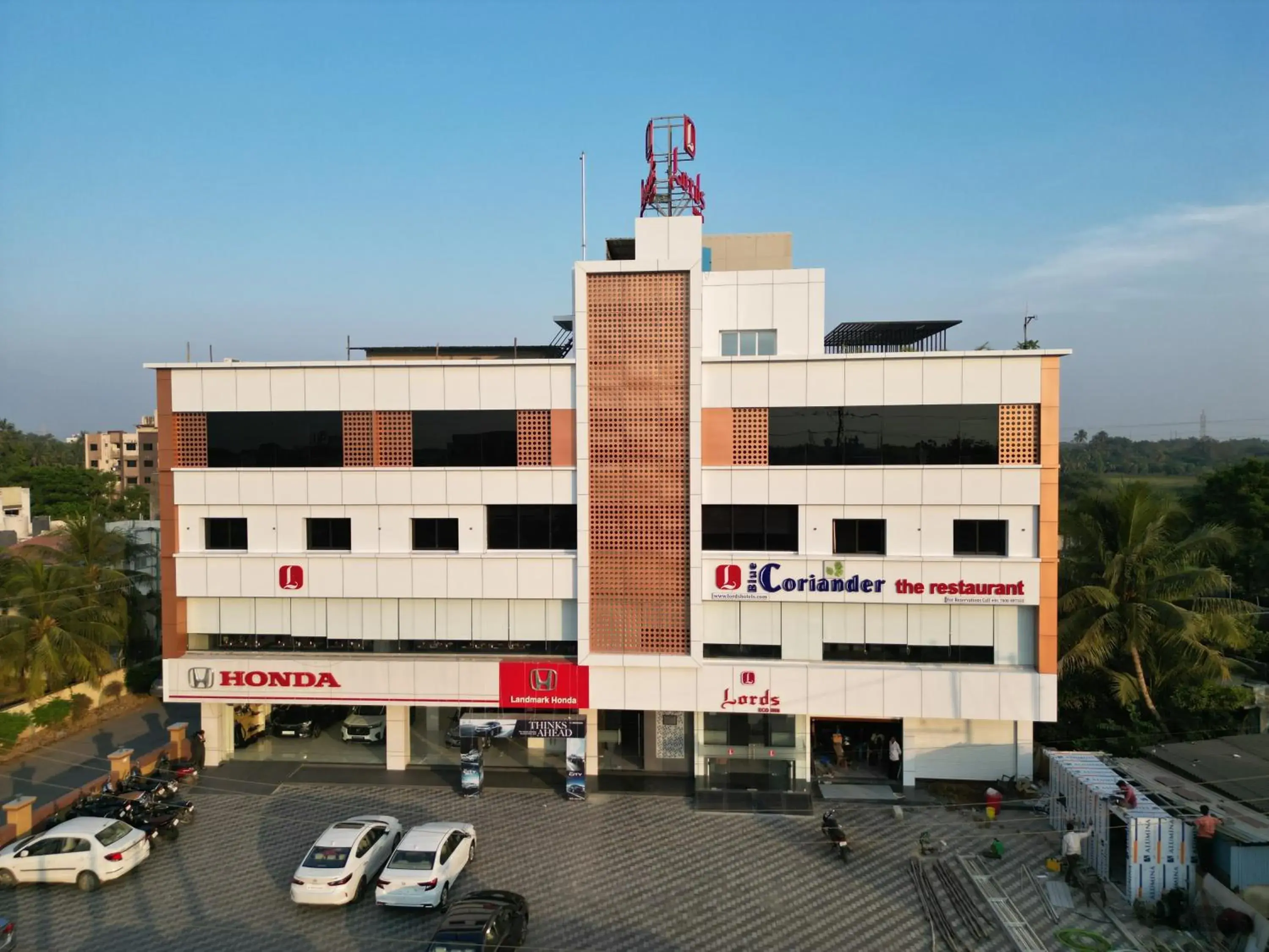 Property building in Lords Eco Inn Navsari Property building in Lords Eco Inn Navsari