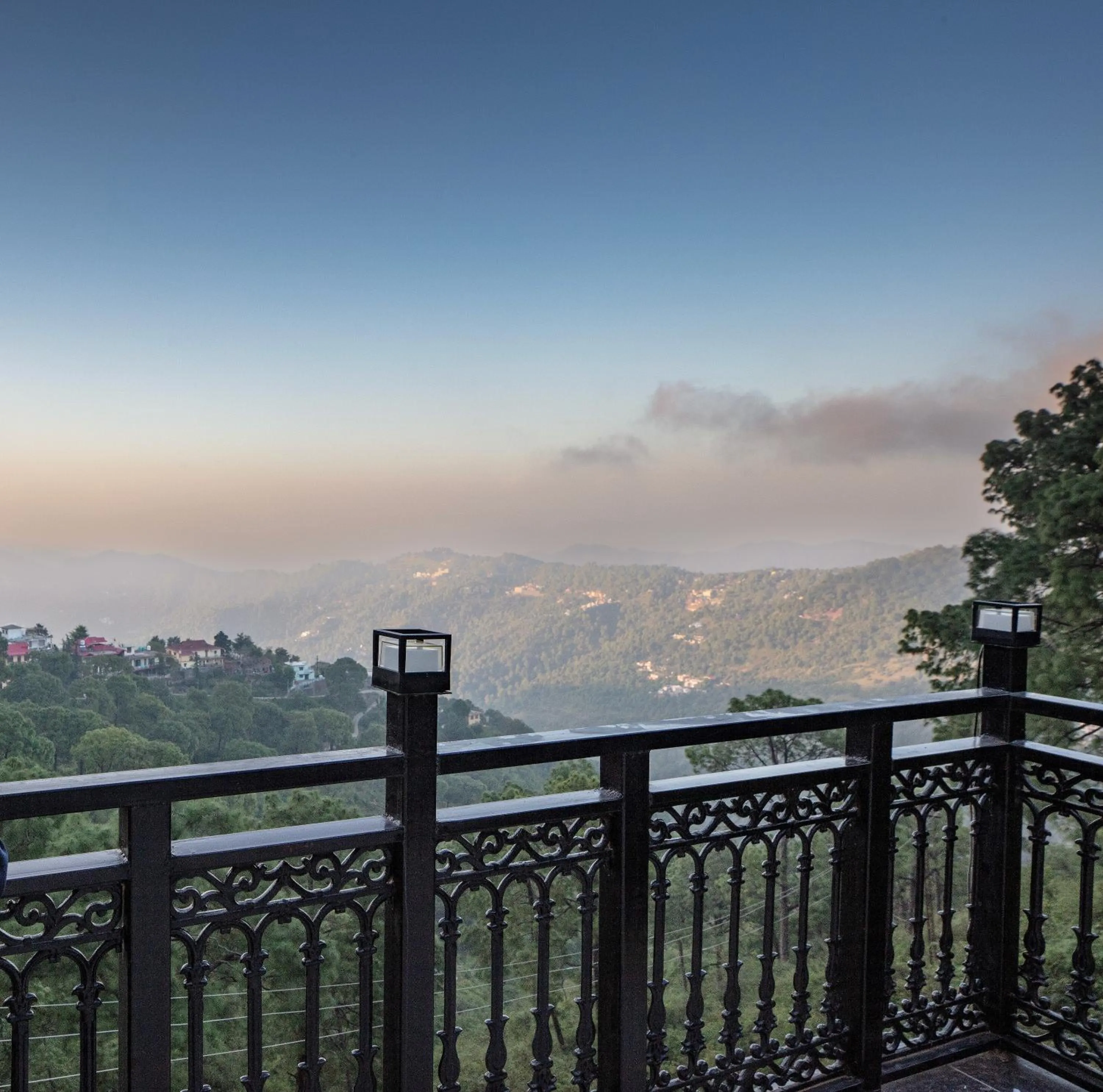 Property building in LUXE RESORTS - CENTRALLY HEATED AIR CONDITIONED HOTEL in THE HEART OF KASAULI