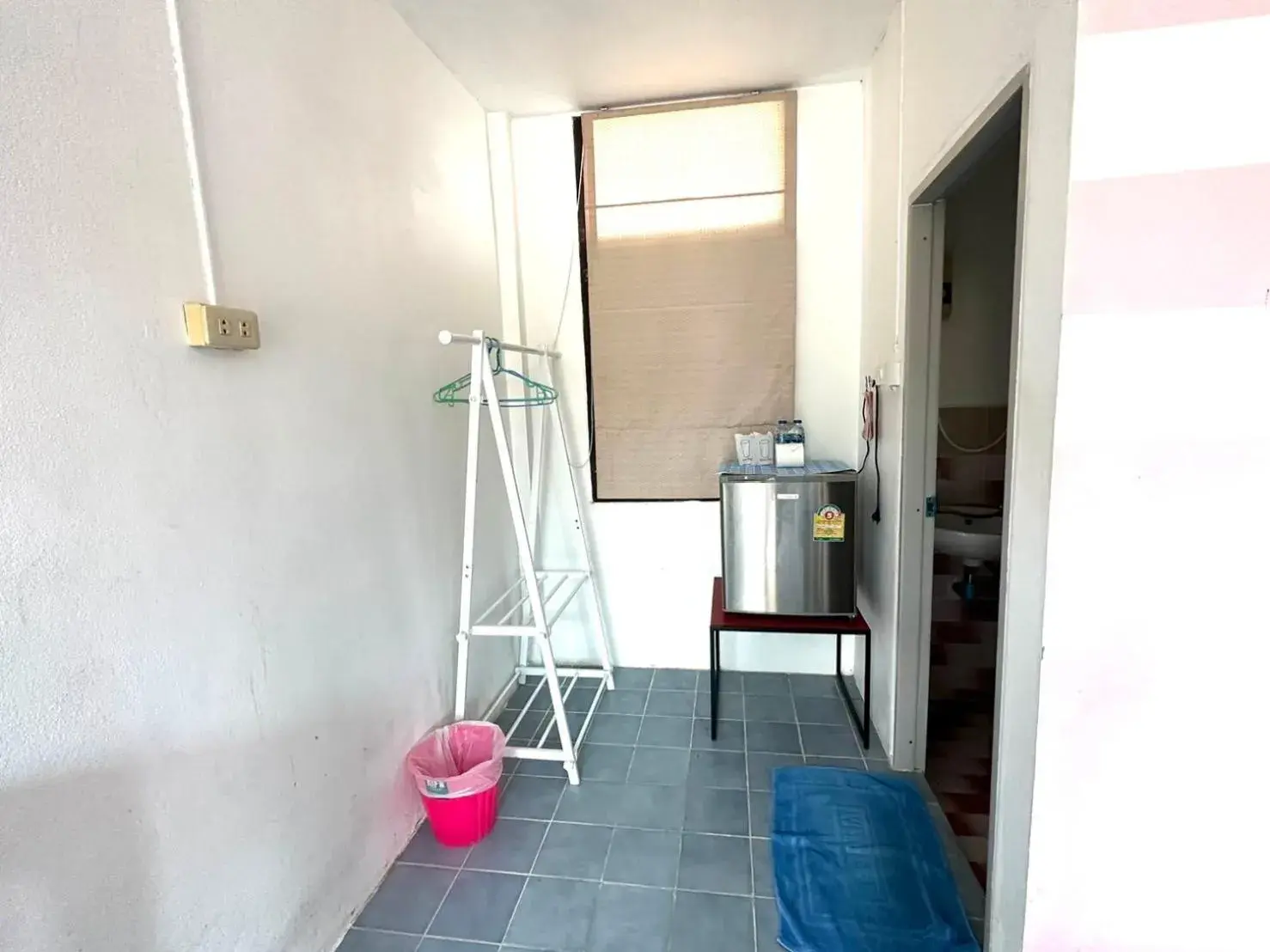 Small Double Room in THE NAIYANGHOUSE Small Double Room in THE NAIYANGHOUSE