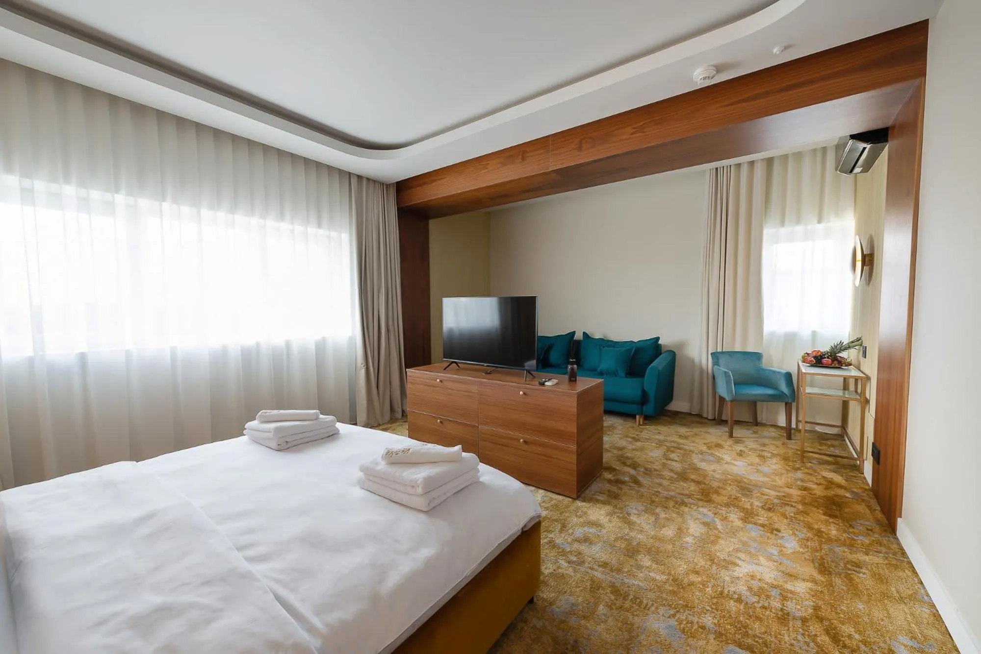 Bedroom, Bed in Yasu Luxury Rooms