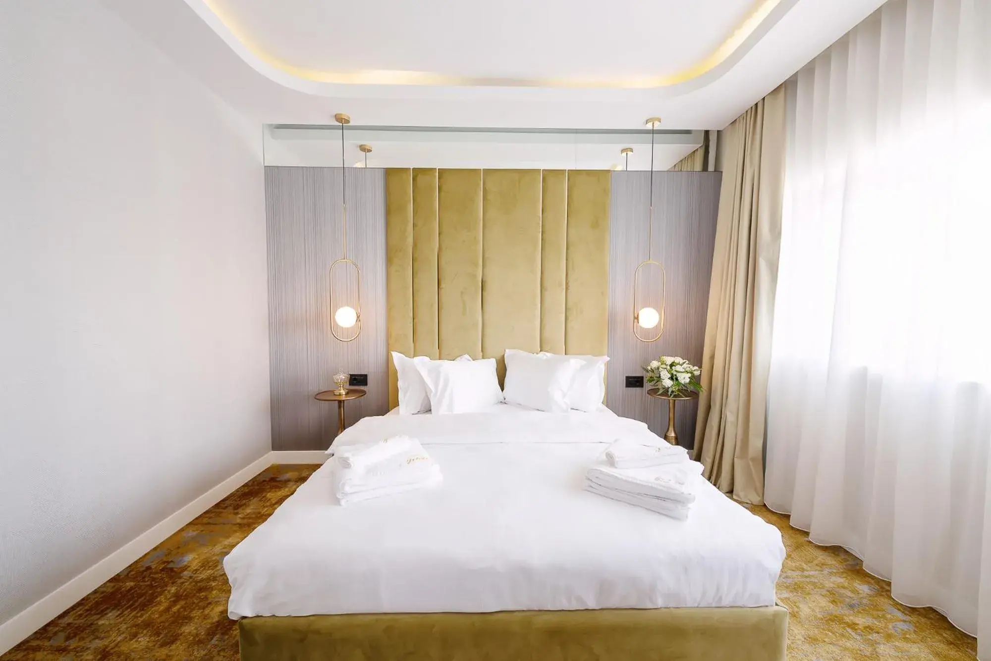 Bed in Yasu Luxury Rooms Bed in Yasu Luxury Rooms