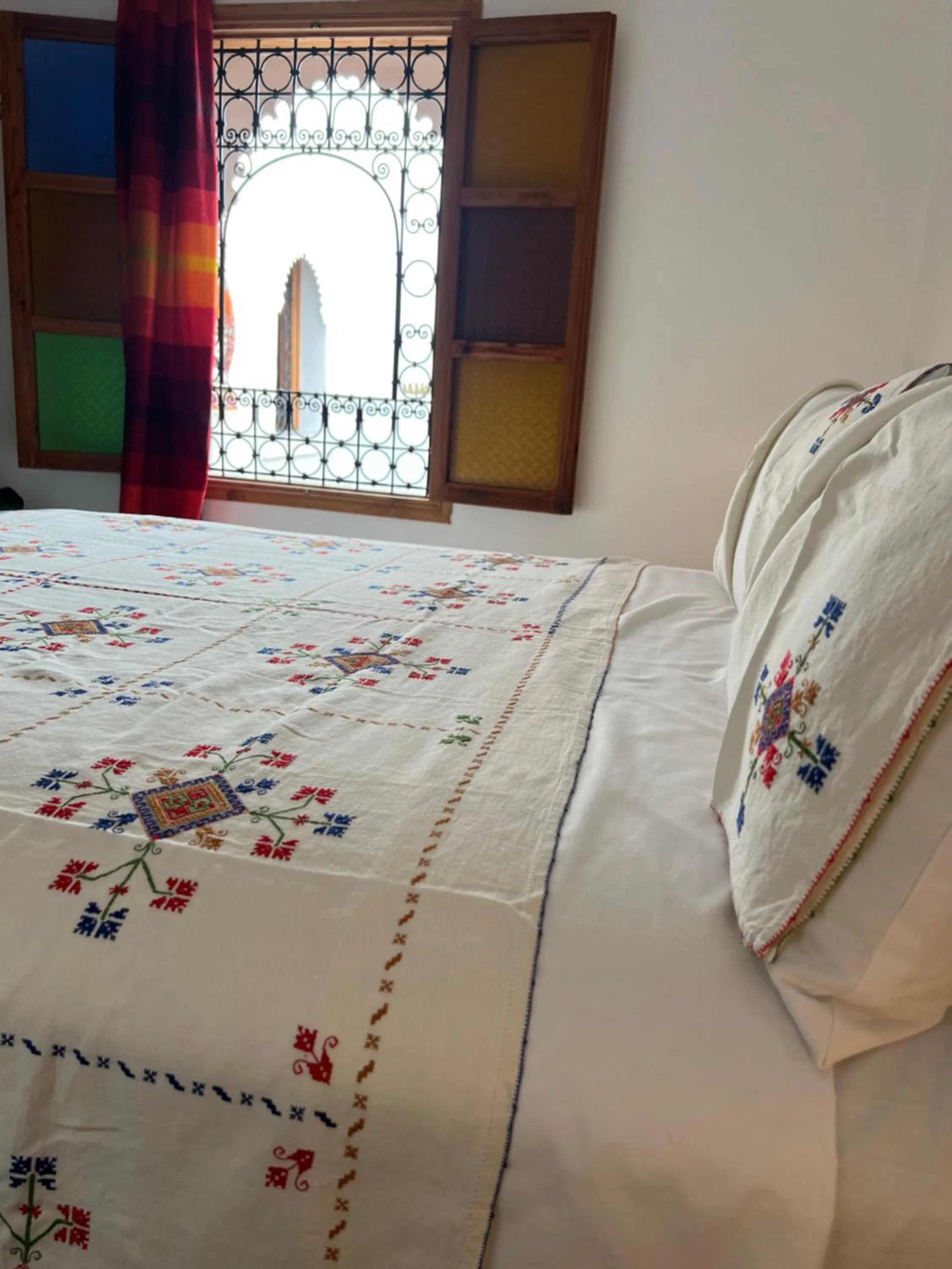 Bed in Riad Tafoukt Palace