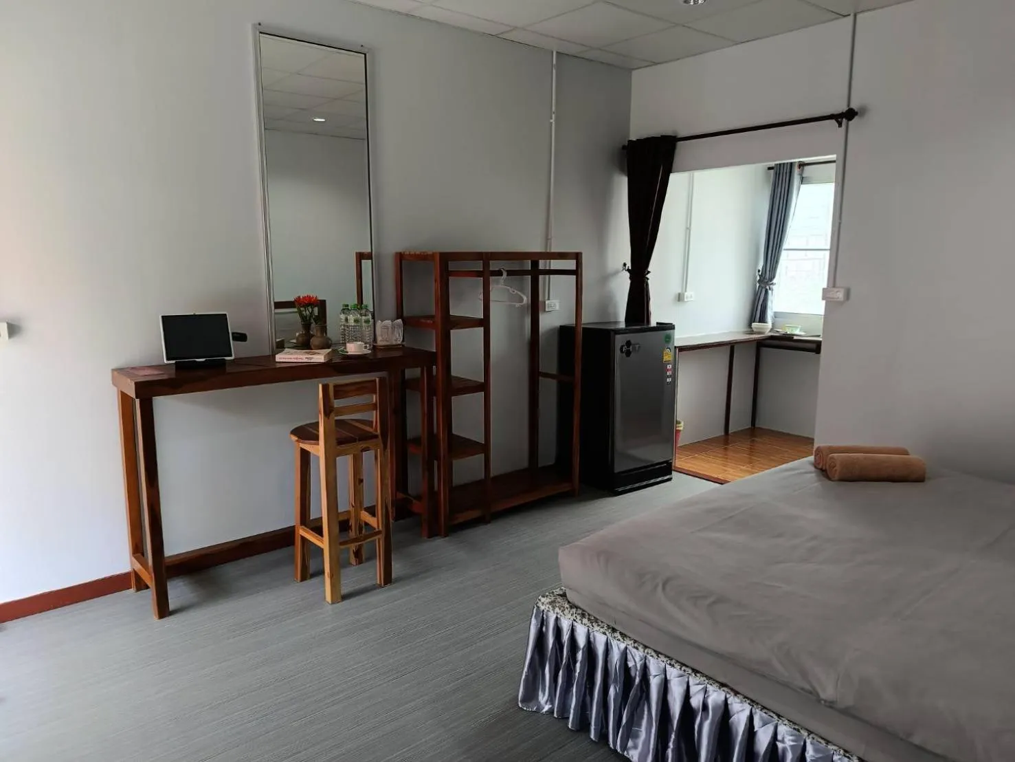 Bed in Lovely Paradise Phangan Hotel