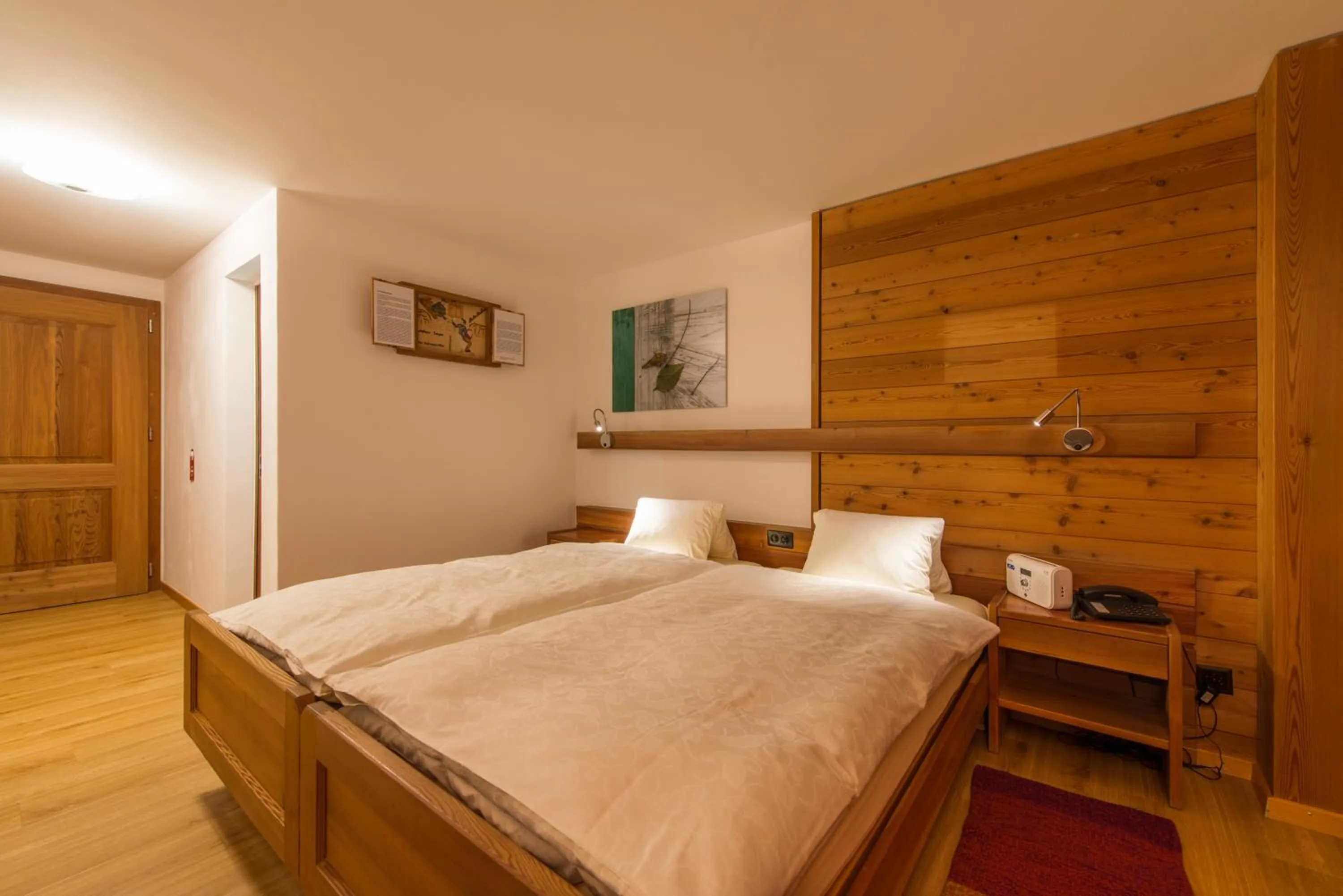 Photo of the whole room, Bed in Hotel Glocke