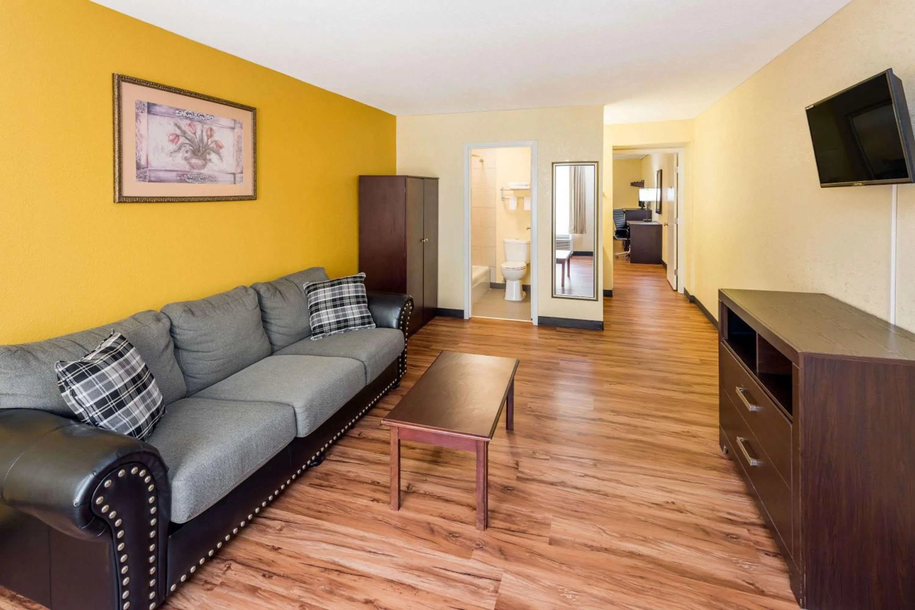 Photo of the whole room in Days Inn by Wyndham Madison