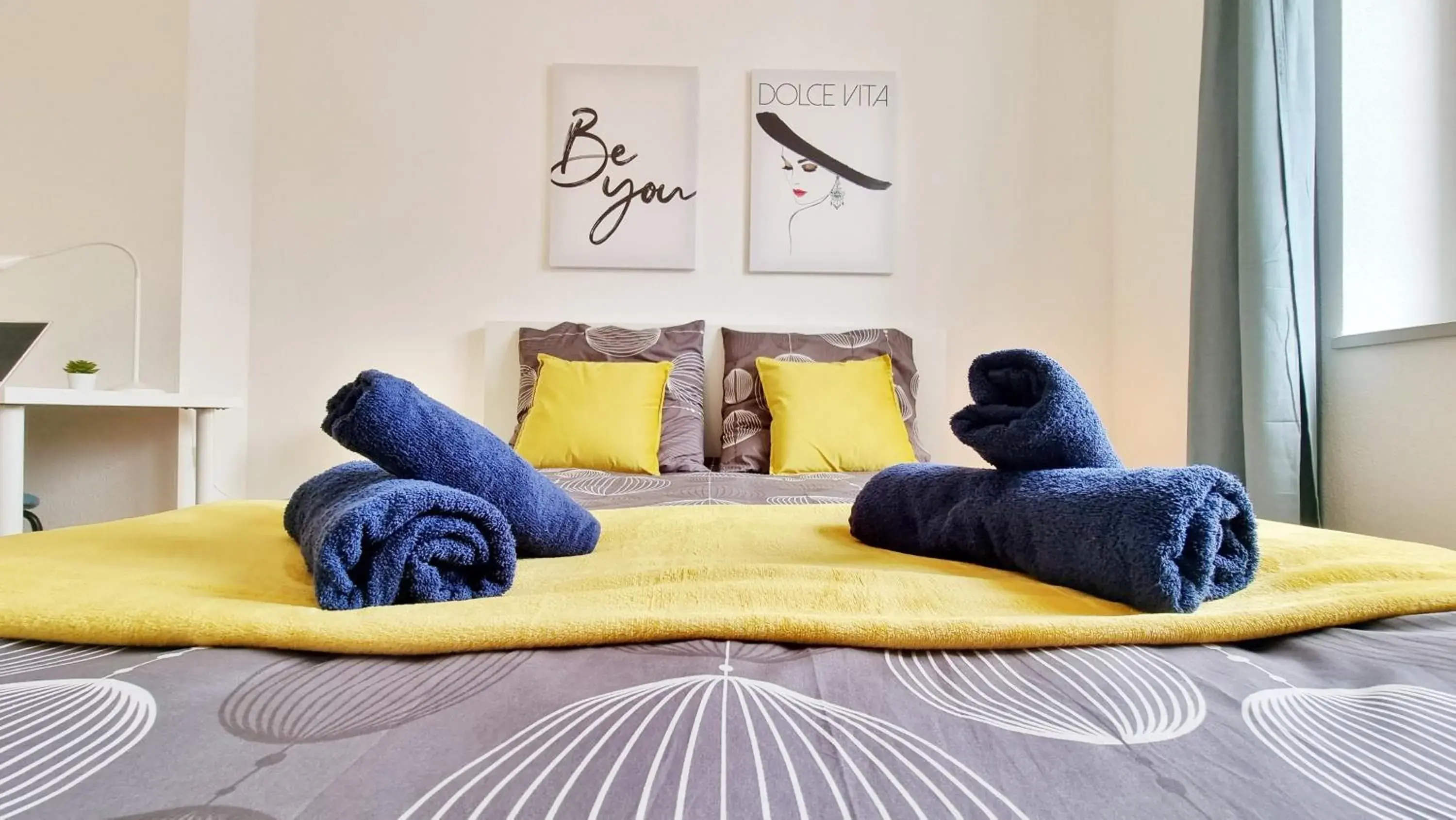 Le Triplex - 5 chambres - 10 pers- Fibre - Relax BNB Le Triplex - 5 chambres - 10 pers- Fibre - Relax BNB