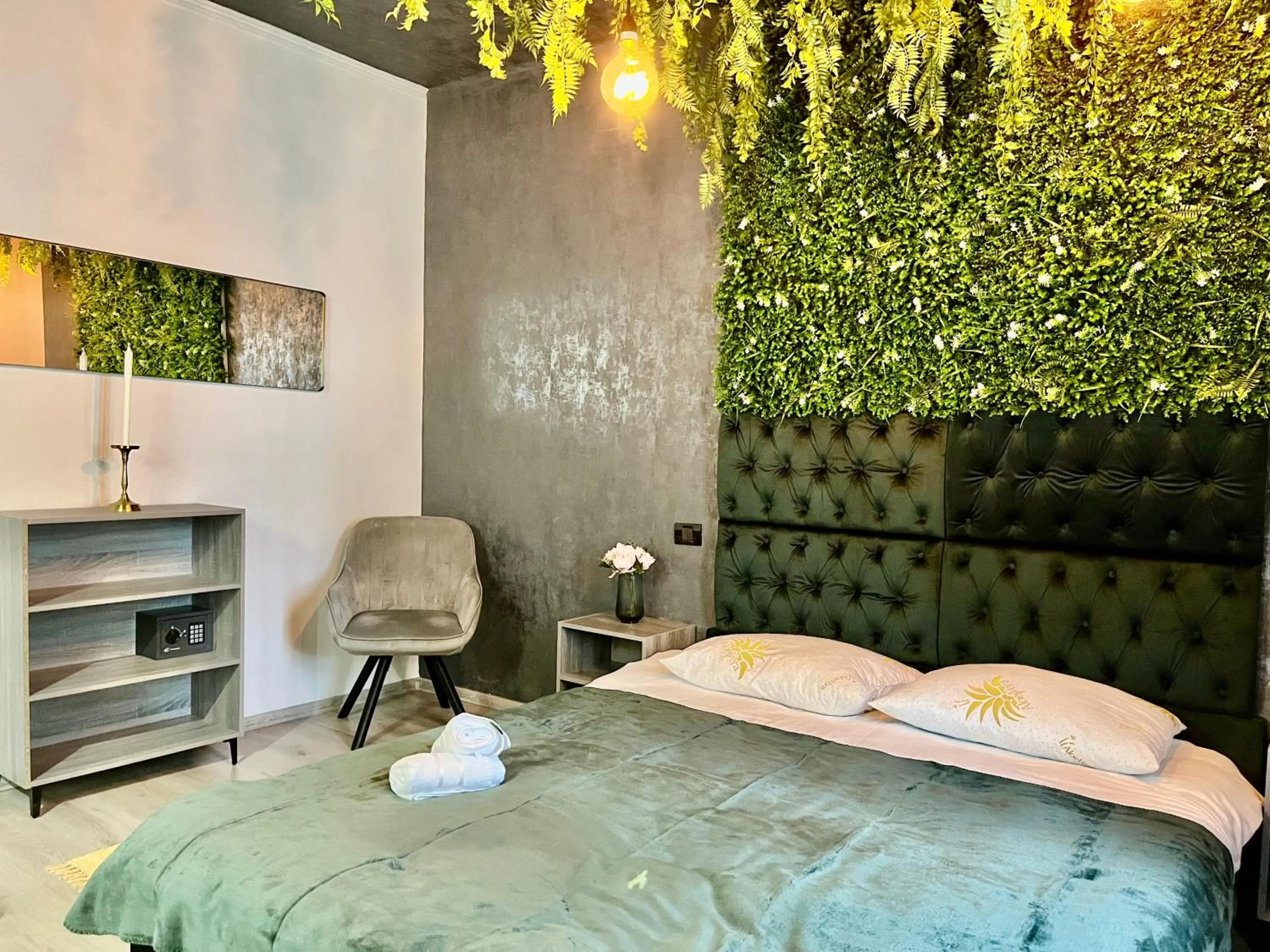 Bed in Cozy Hideout - Condo Hotel