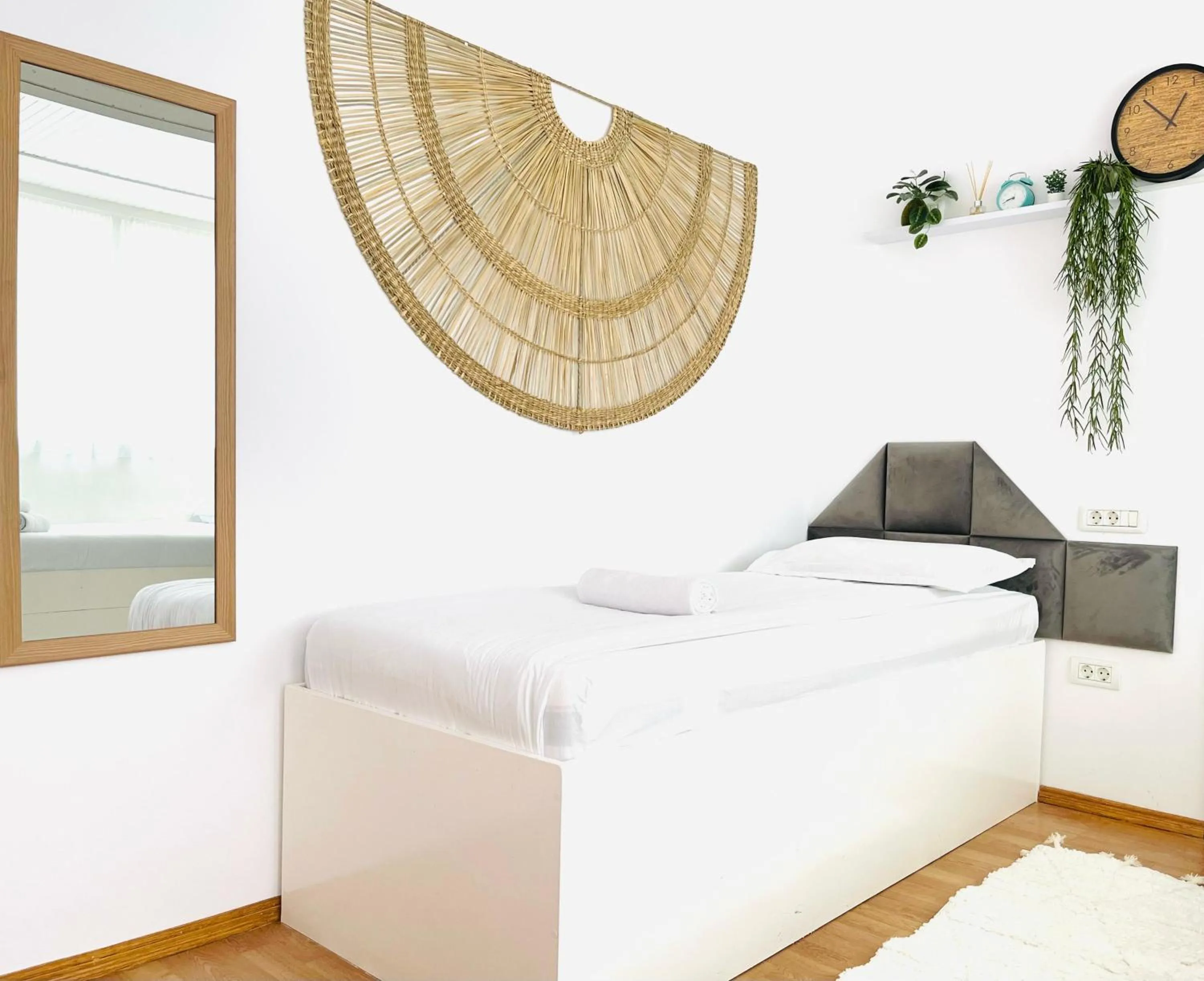 Bed in Cozy Hideout - Condo Hotel