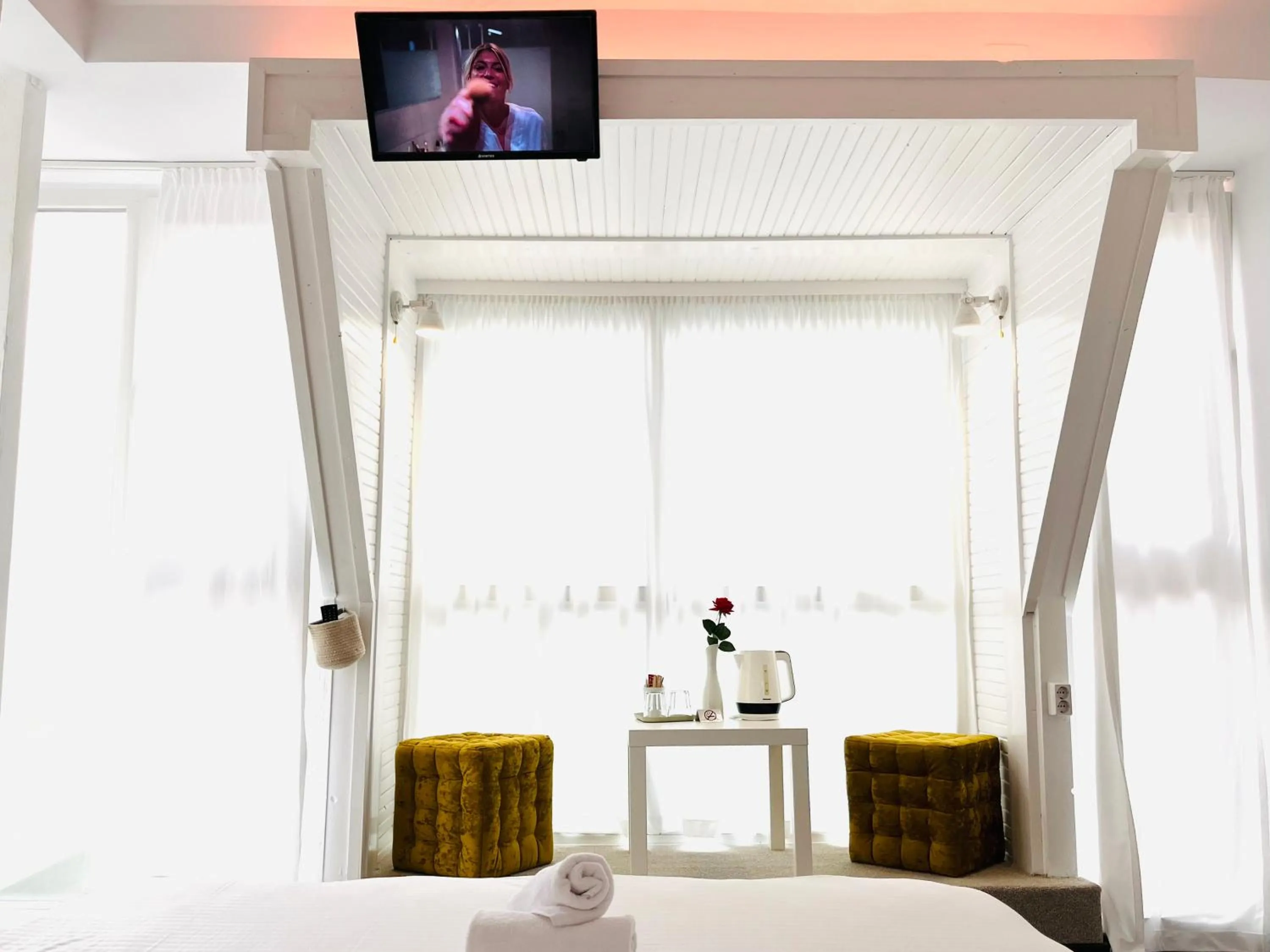 TV and multimedia, Bed in Cozy Hideout - Condo Hotel
