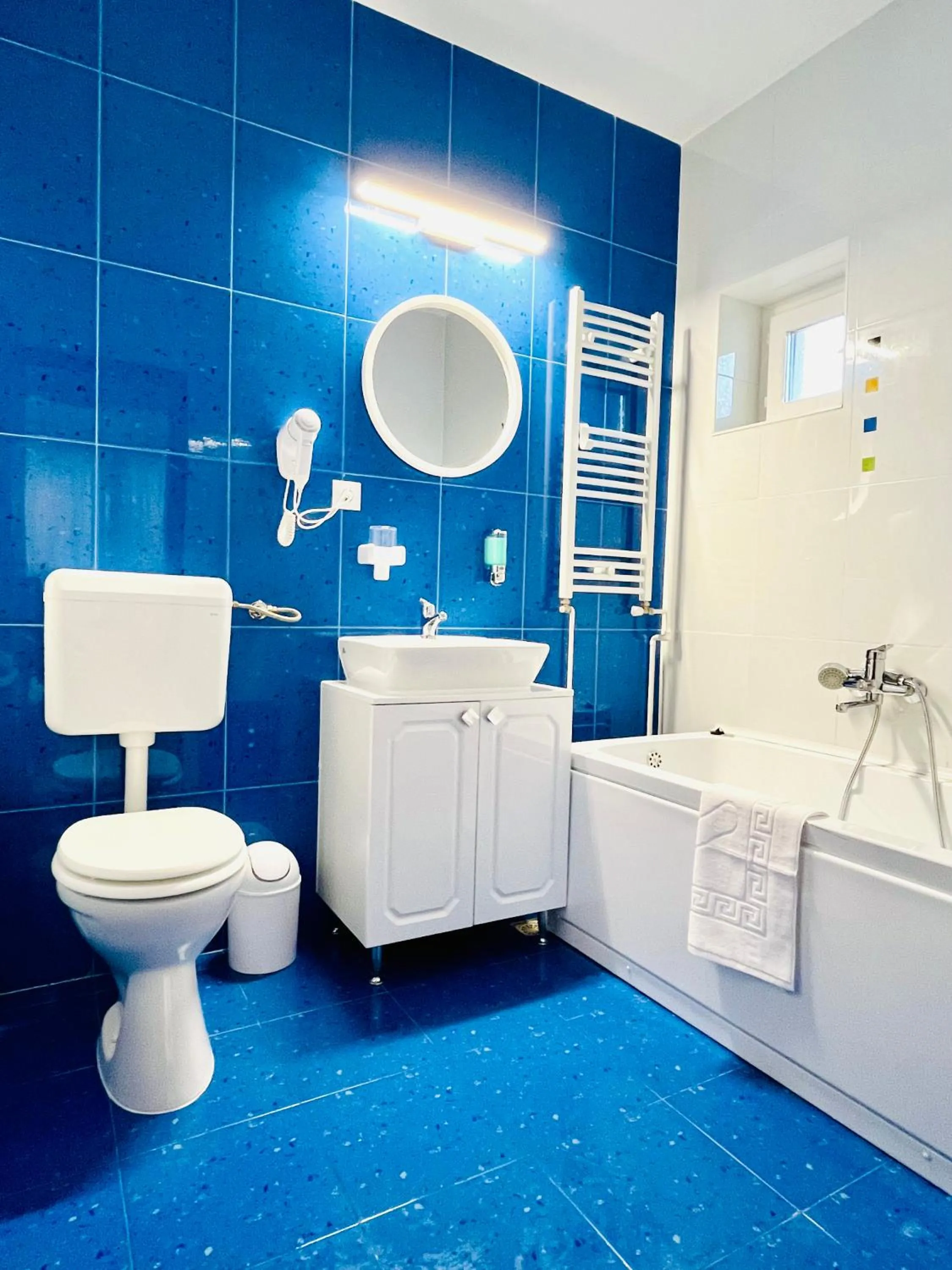 Shower in Cozy Hideout - Condo Hotel