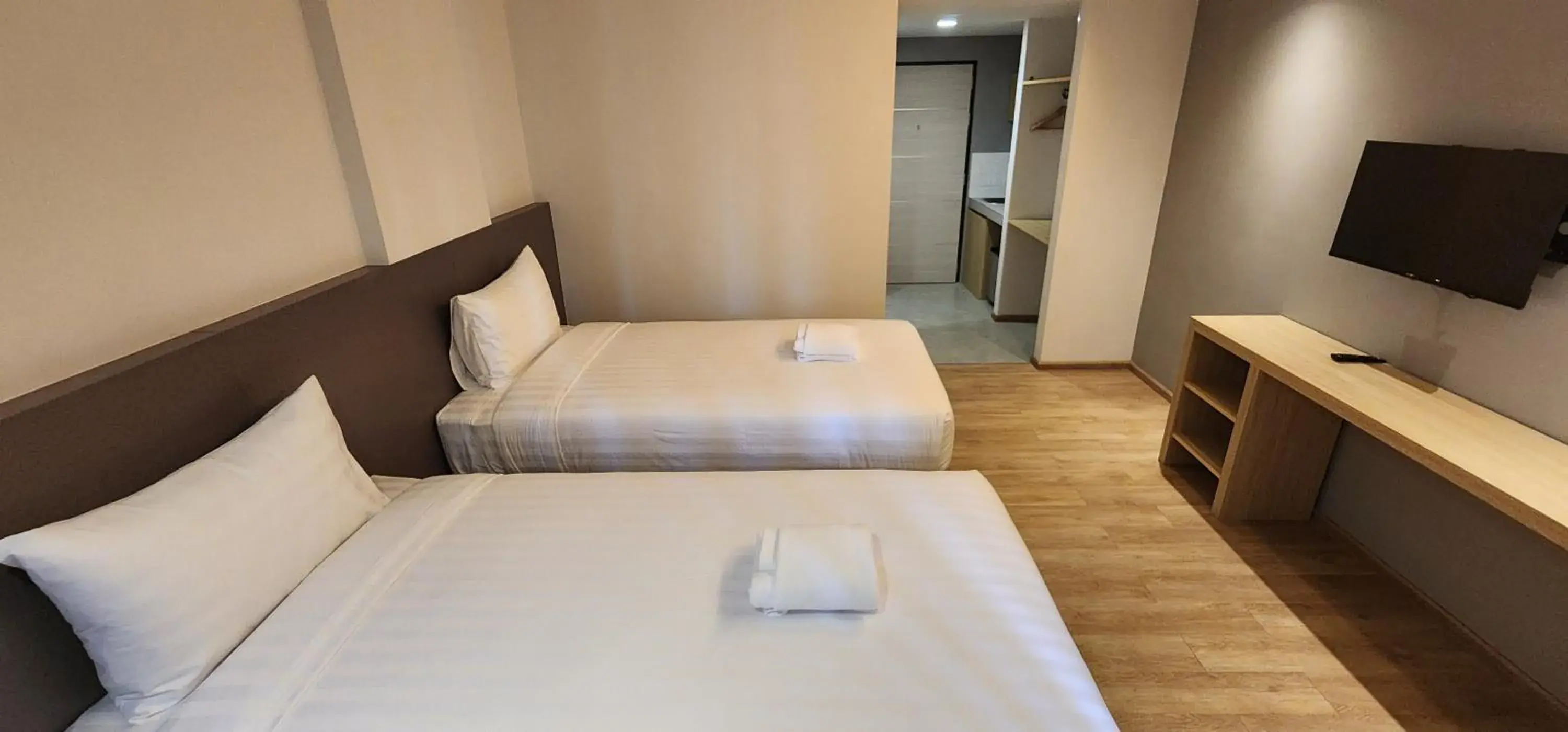 Bed in Prom Hotel Bed in Prom Hotel