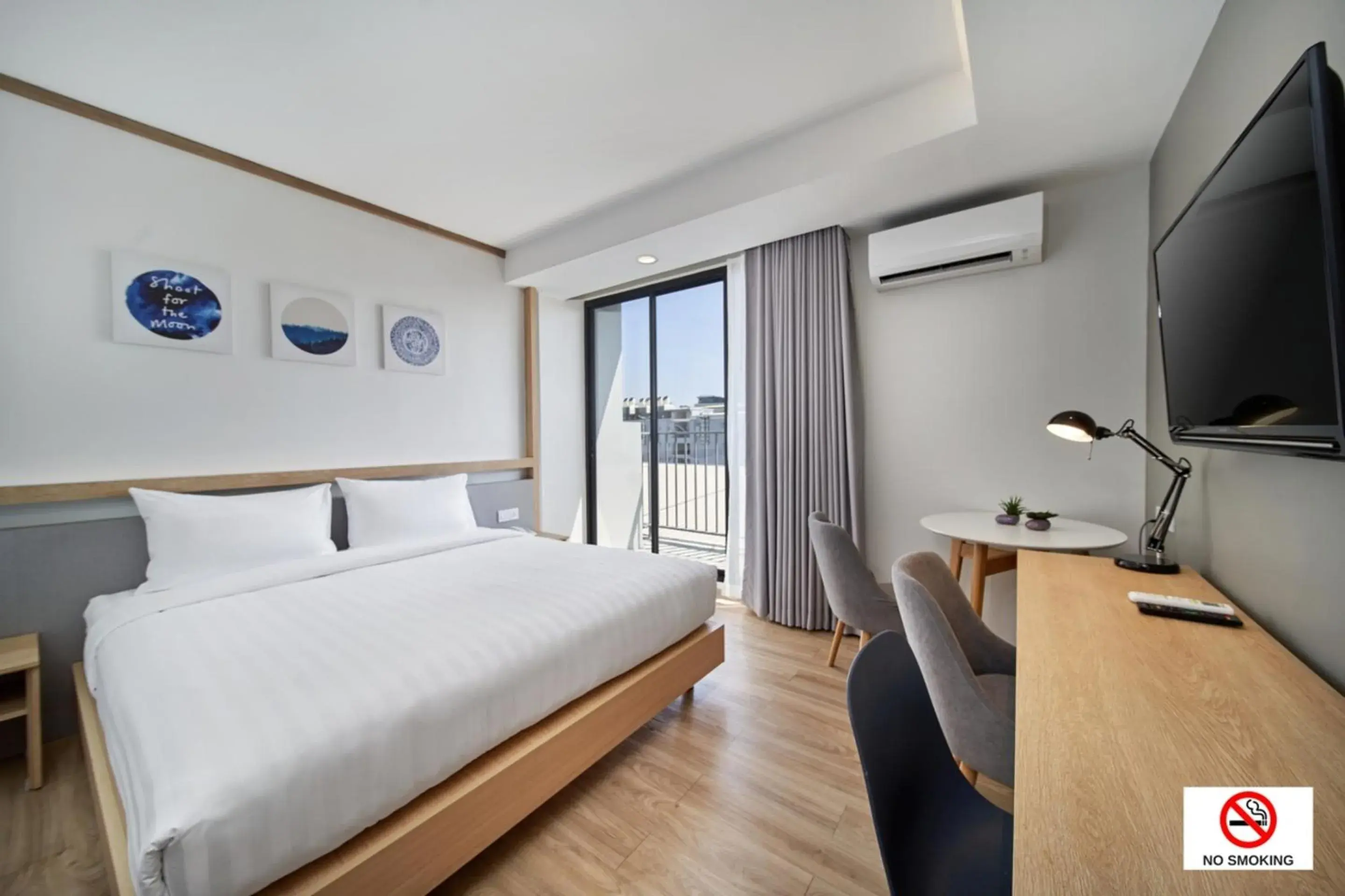 Bed in Prom Hotel Bed in Prom Hotel