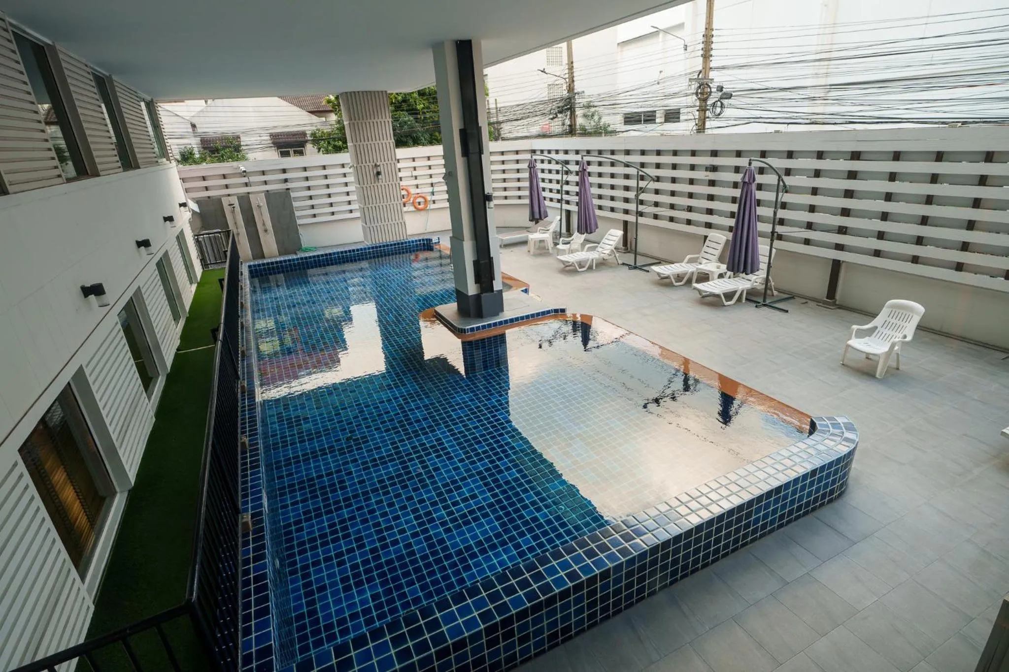 Swimming pool in Prom Hotel