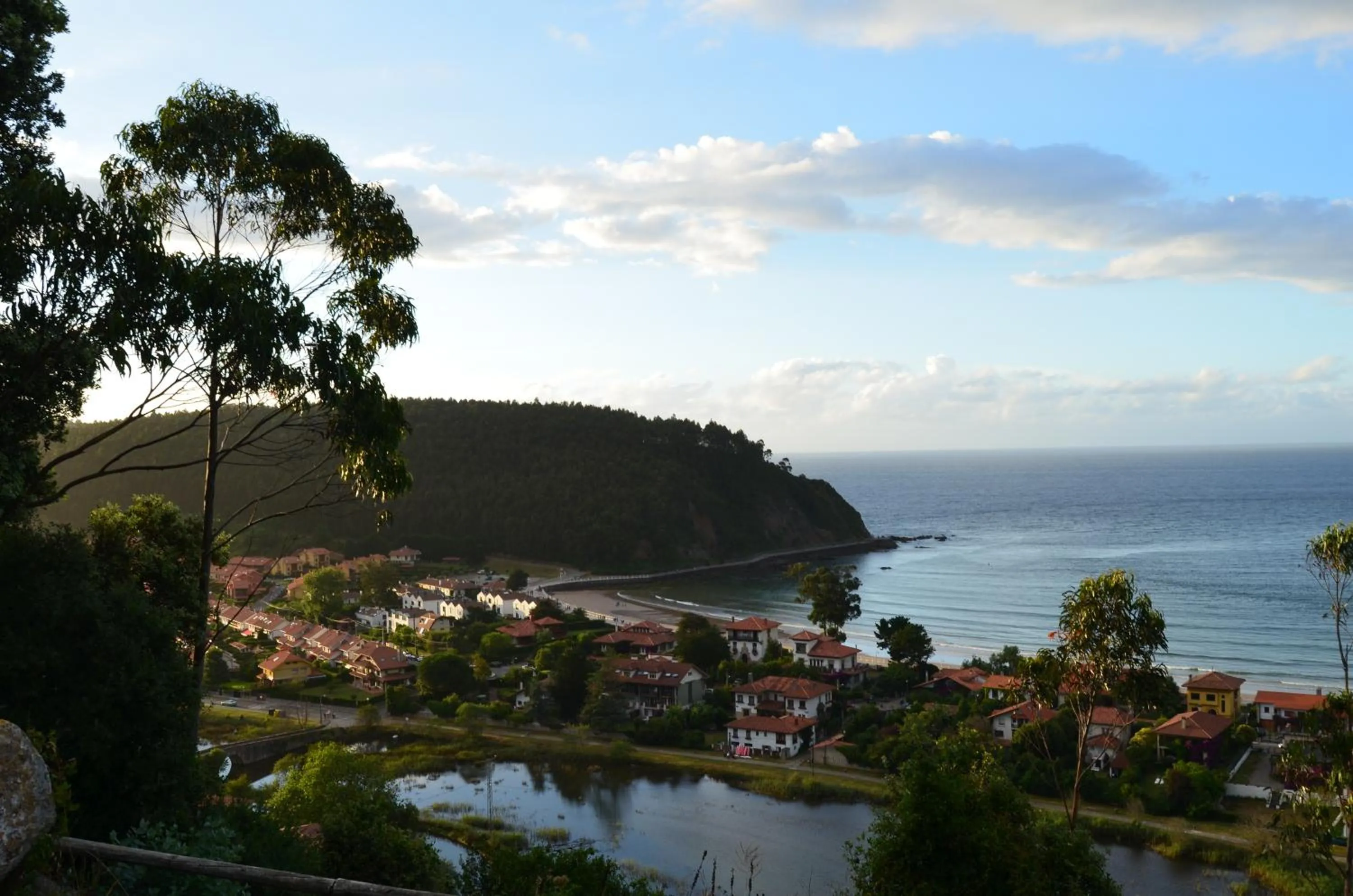 Area and facilities in Hotel La Curva Ribadesella PARKING