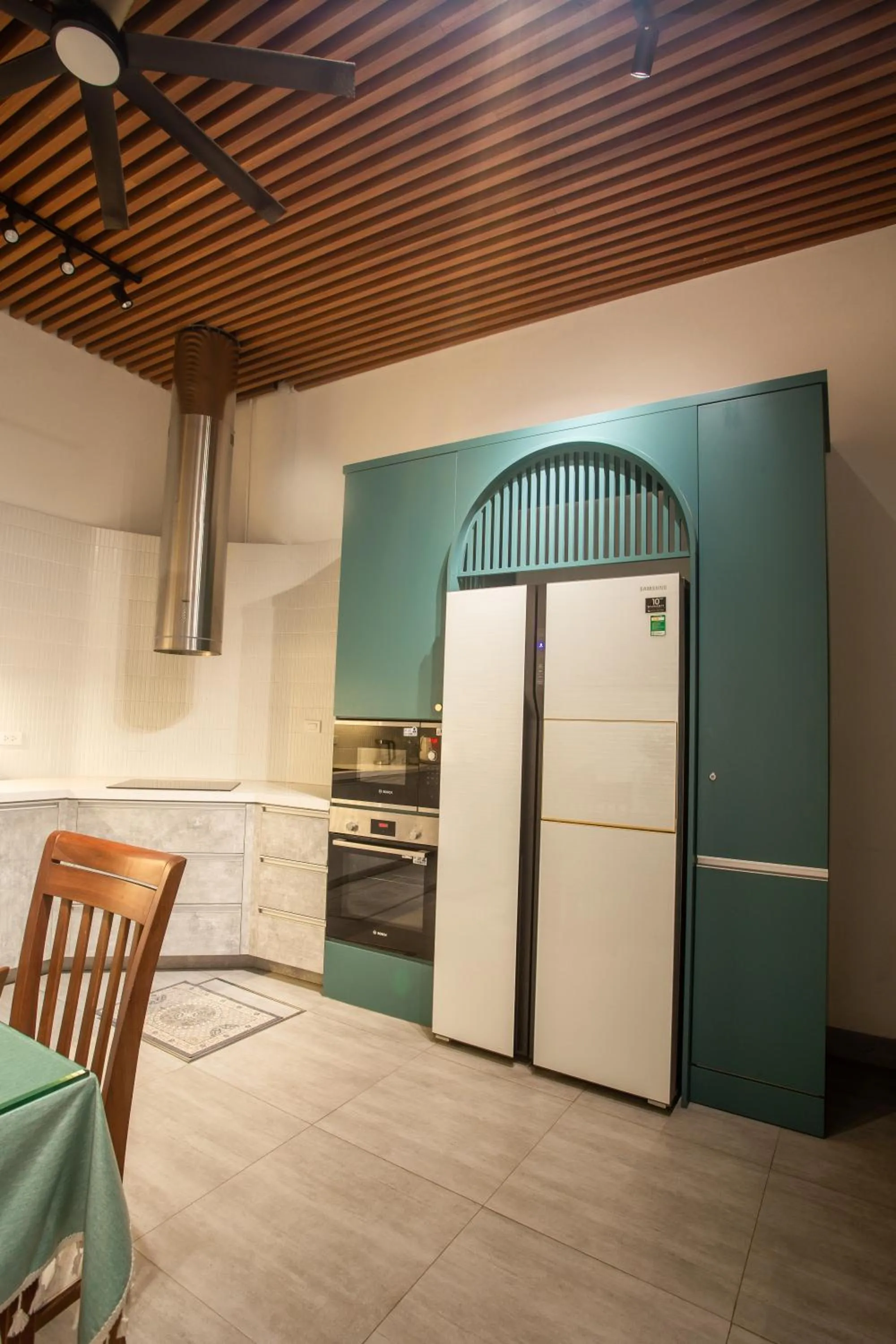 Kitchen or kitchenette in Lanha Hotel - Homestay