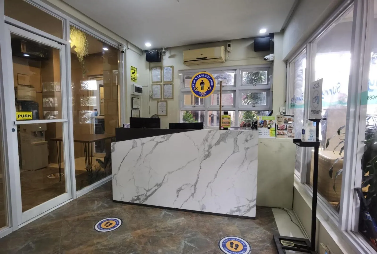 Lobby or reception in Sunny Day Residences Cainta