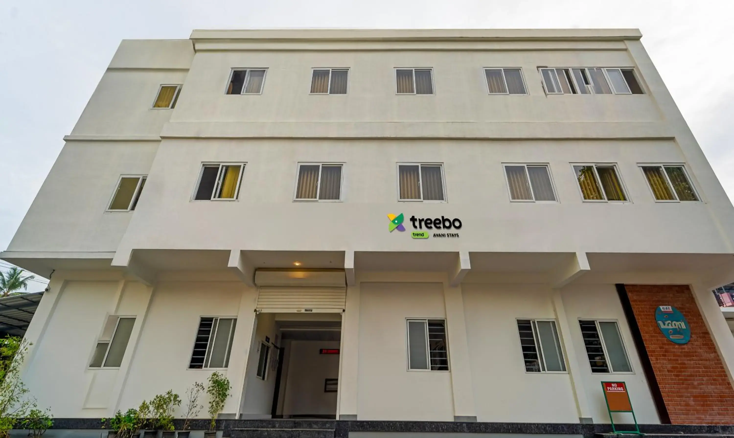 Facade/entrance in Itsy Hotels Avani Stays, Vyttila, Kochi Facade/entrance in Itsy Hotels Avani Stays, Vyttila, Kochi