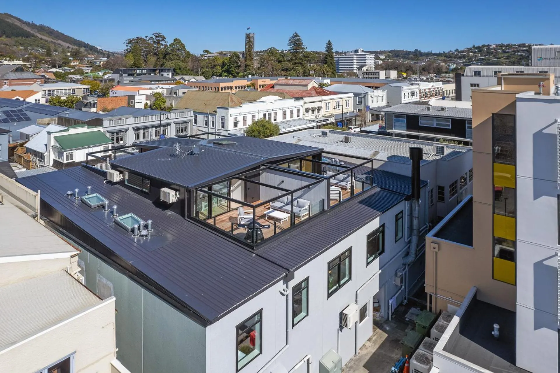 Inner City Apartment 2 - Modern, Rooftop Balcony