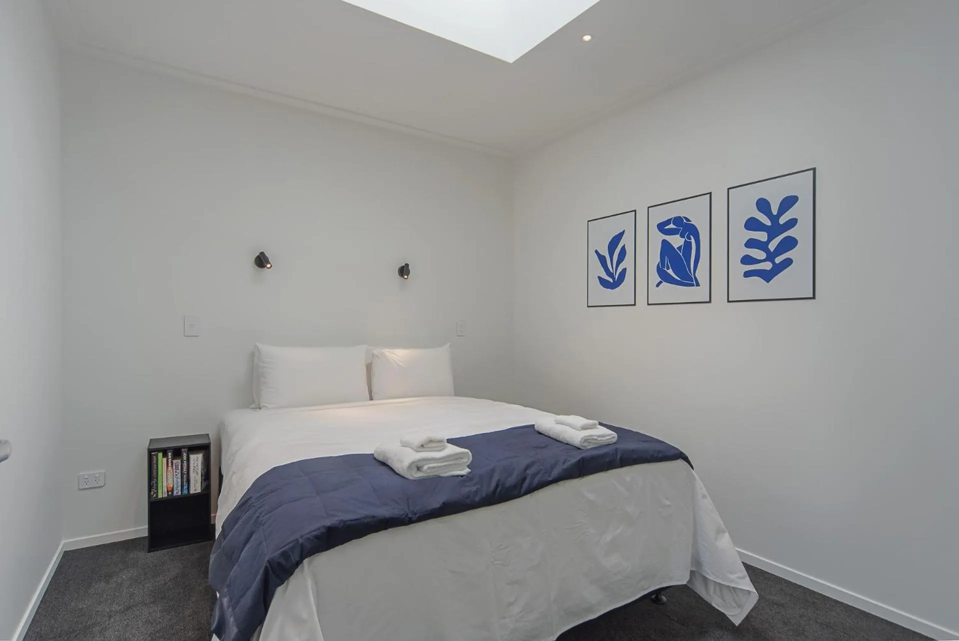 Bed in Inner City Apartment 2 - Modern, Rooftop Balcony