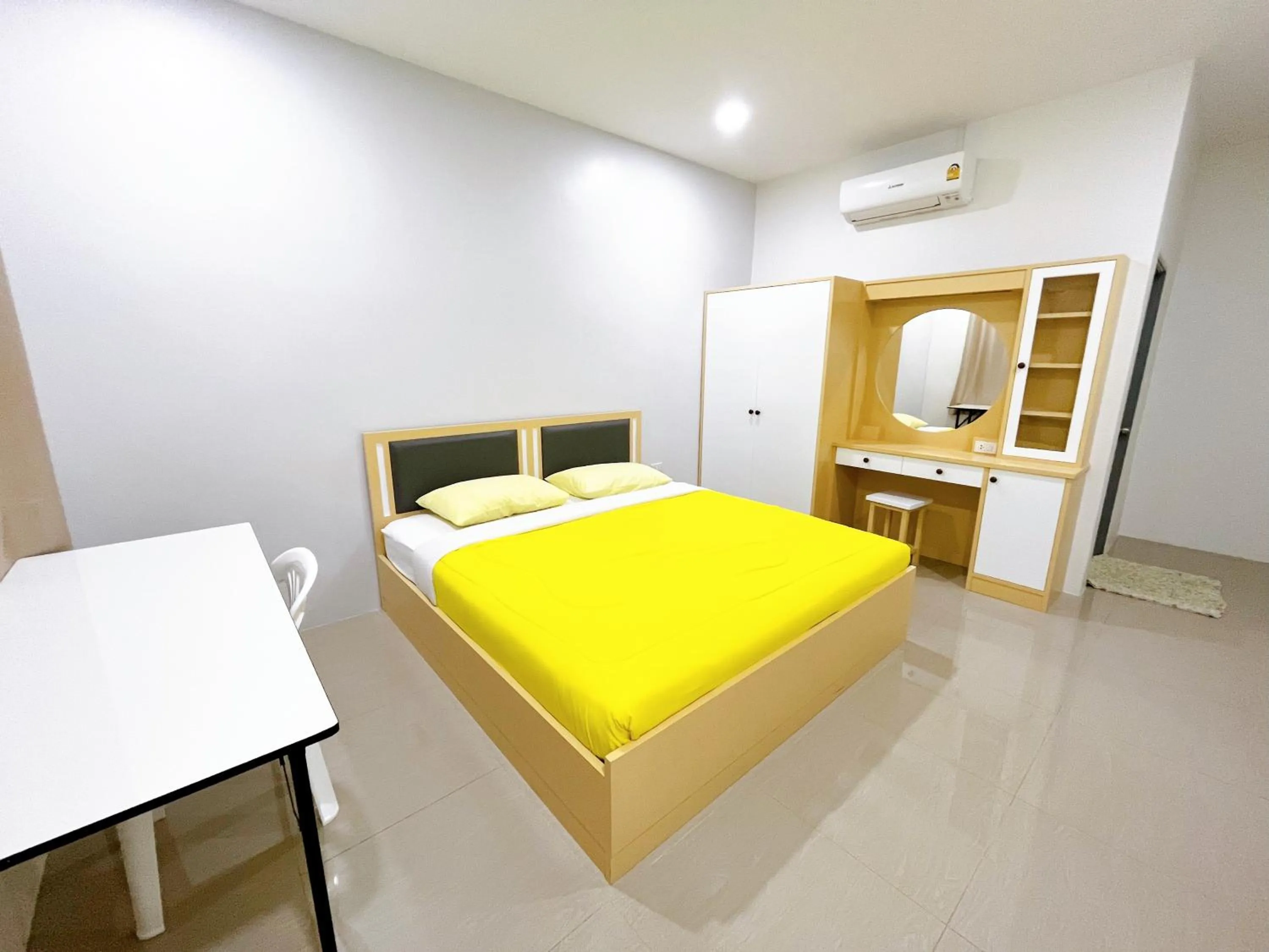 Bedroom, Bed in บ้านพักสิริ มุกดาหาร (Baan Siri Mukdahan)