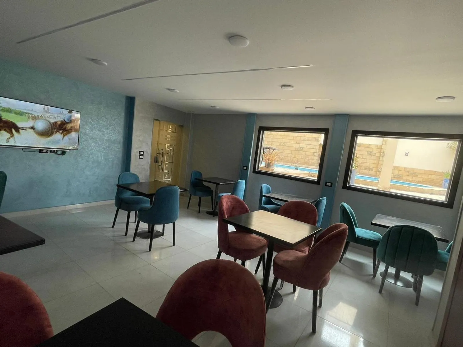 Communal lounge/ TV room in Grand Museum Pyramids View Hotel