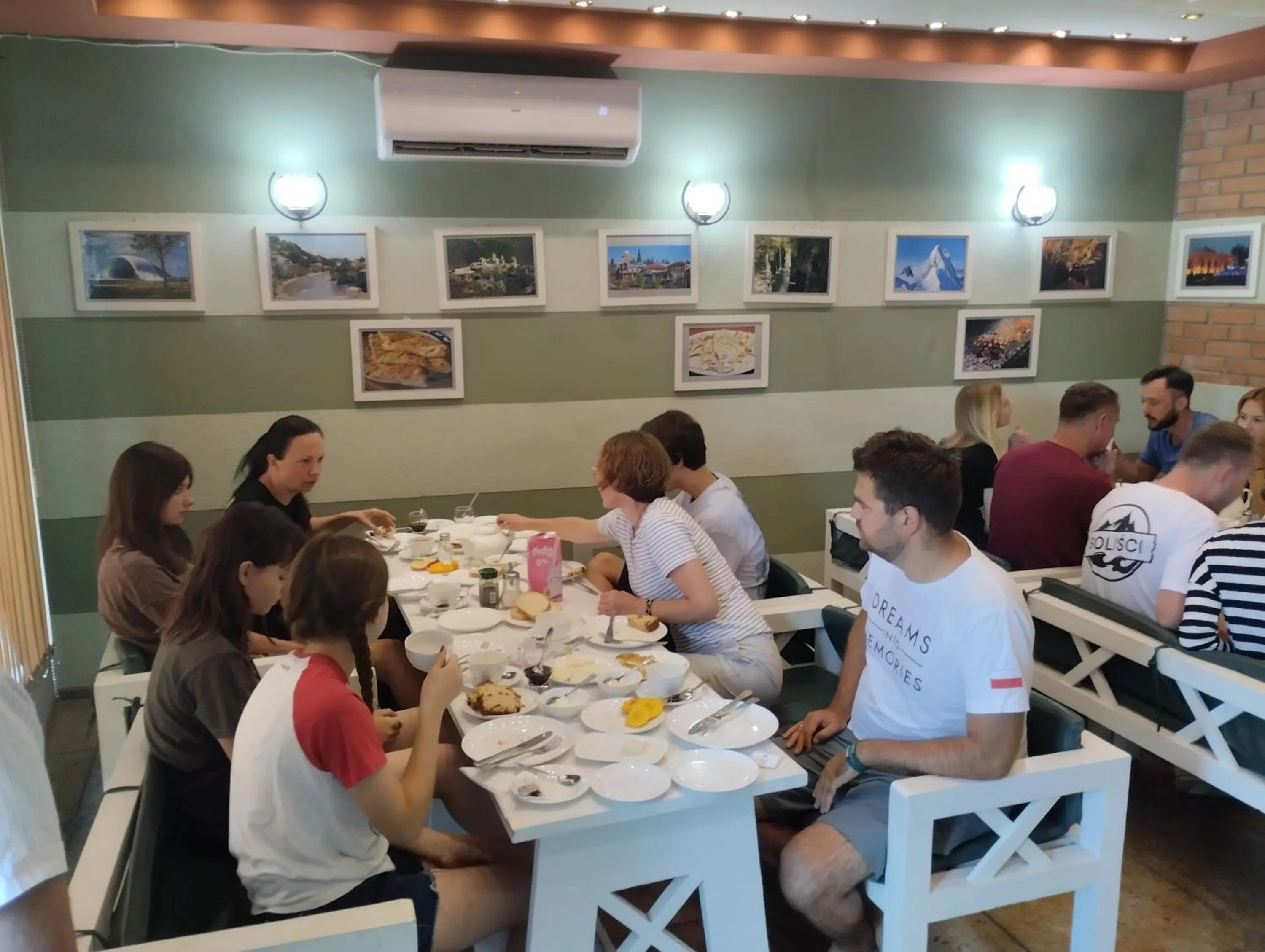 Restaurant/places to eat in Hotel Kutaisi Globus