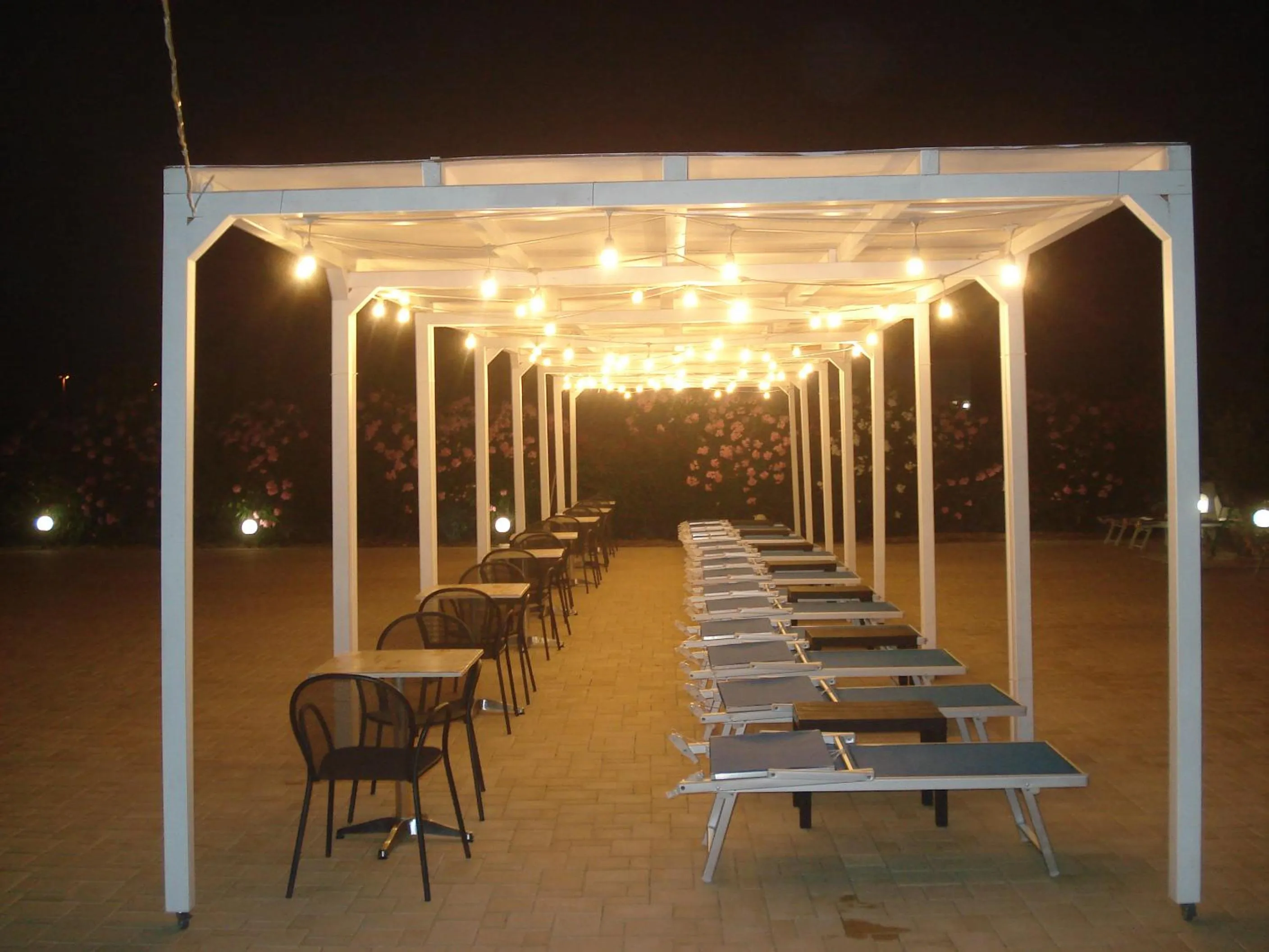 Swimming pool in Villa Lara