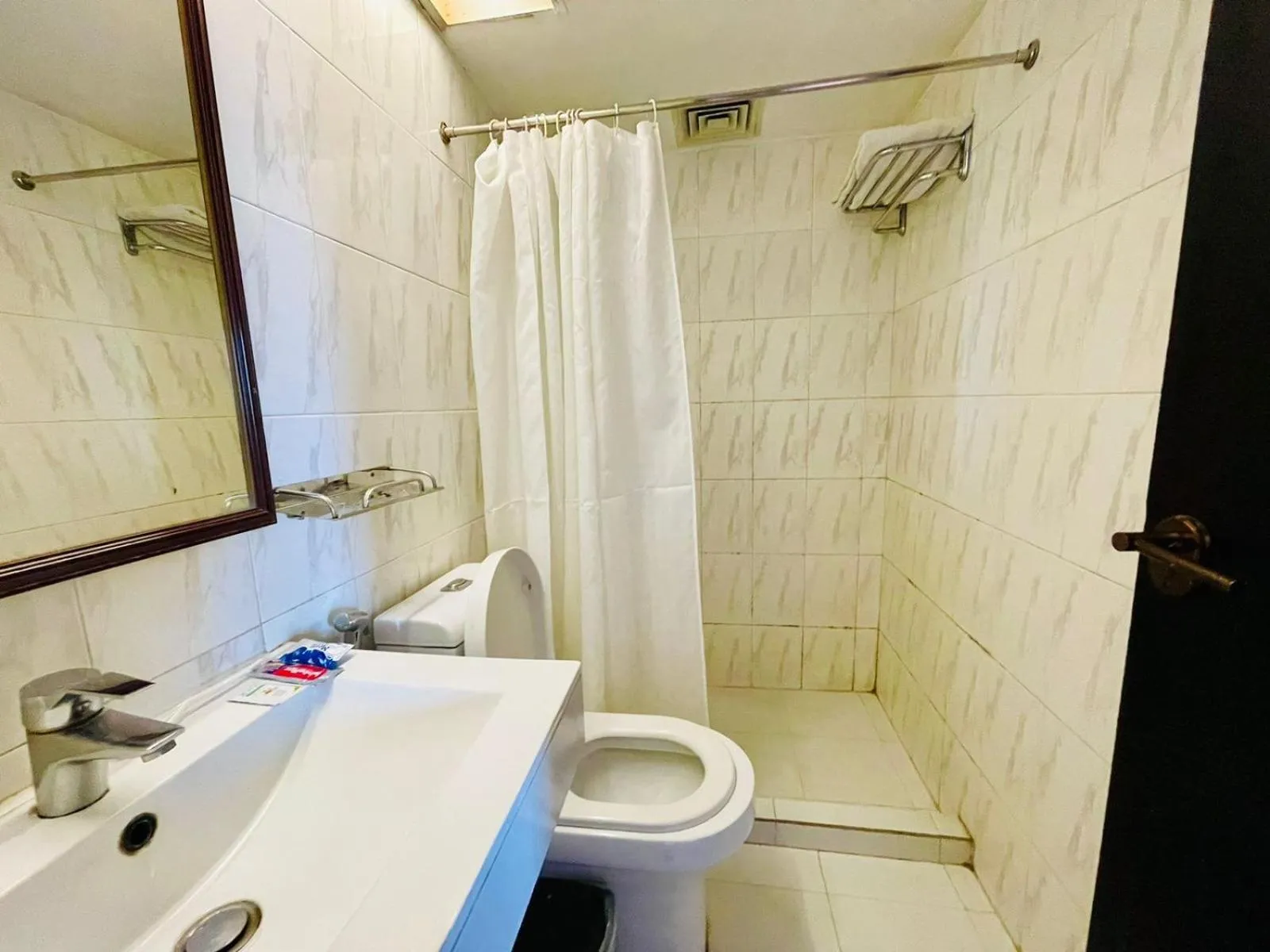 Orchid Business Hotel