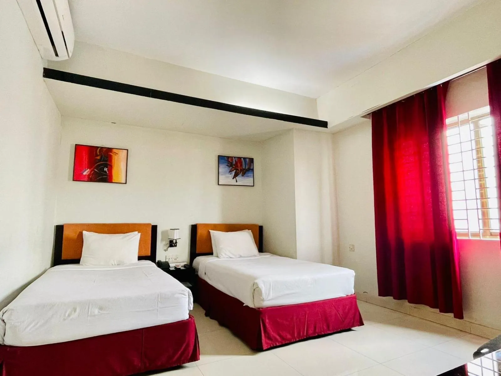 Bed in Orchid Business Hotel