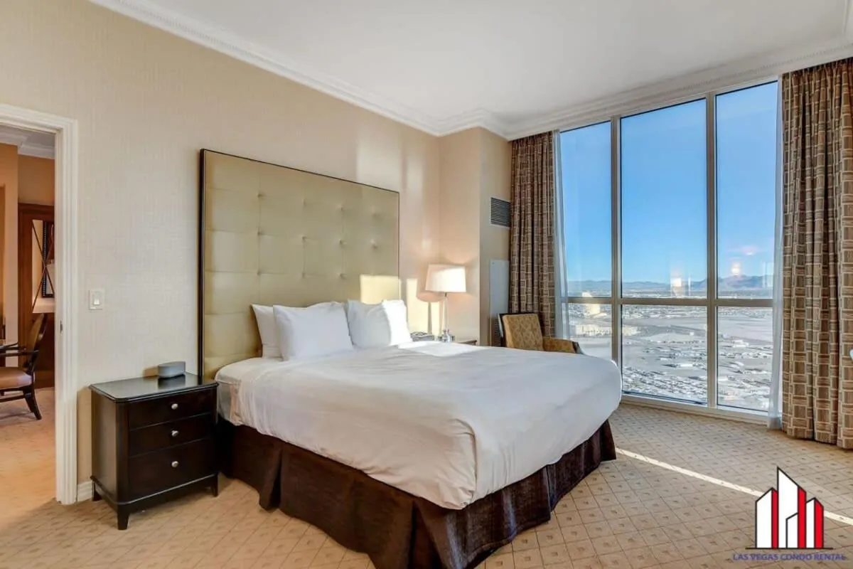 MGM Signature-31-702 1Bedroom 2Bath Balcony Suite