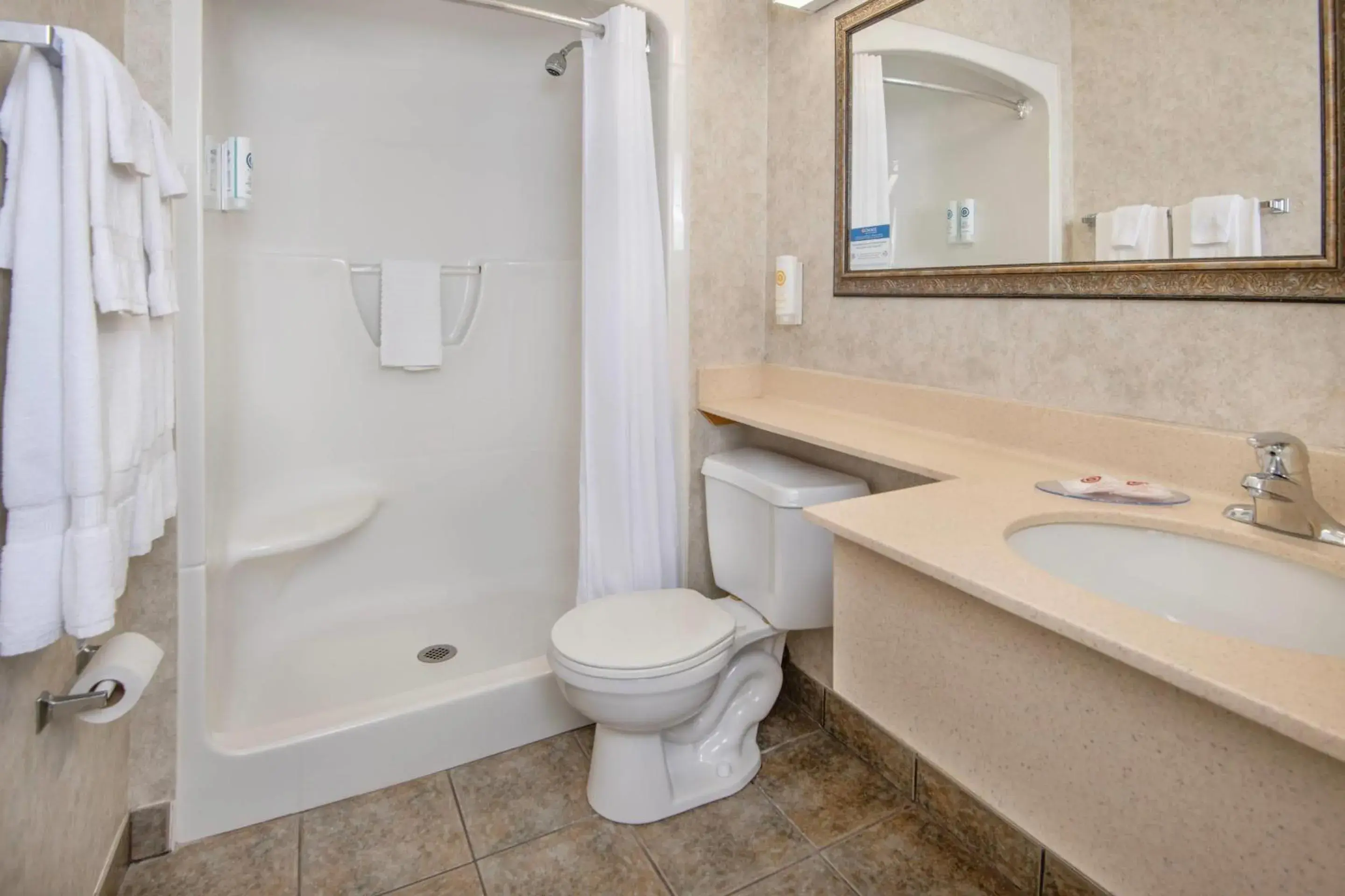 Bedroom in Comfort Inn & Suites Thousand Islands Harbour District Bedroom in Comfort Inn & Suites Thousand Islands Harbour District