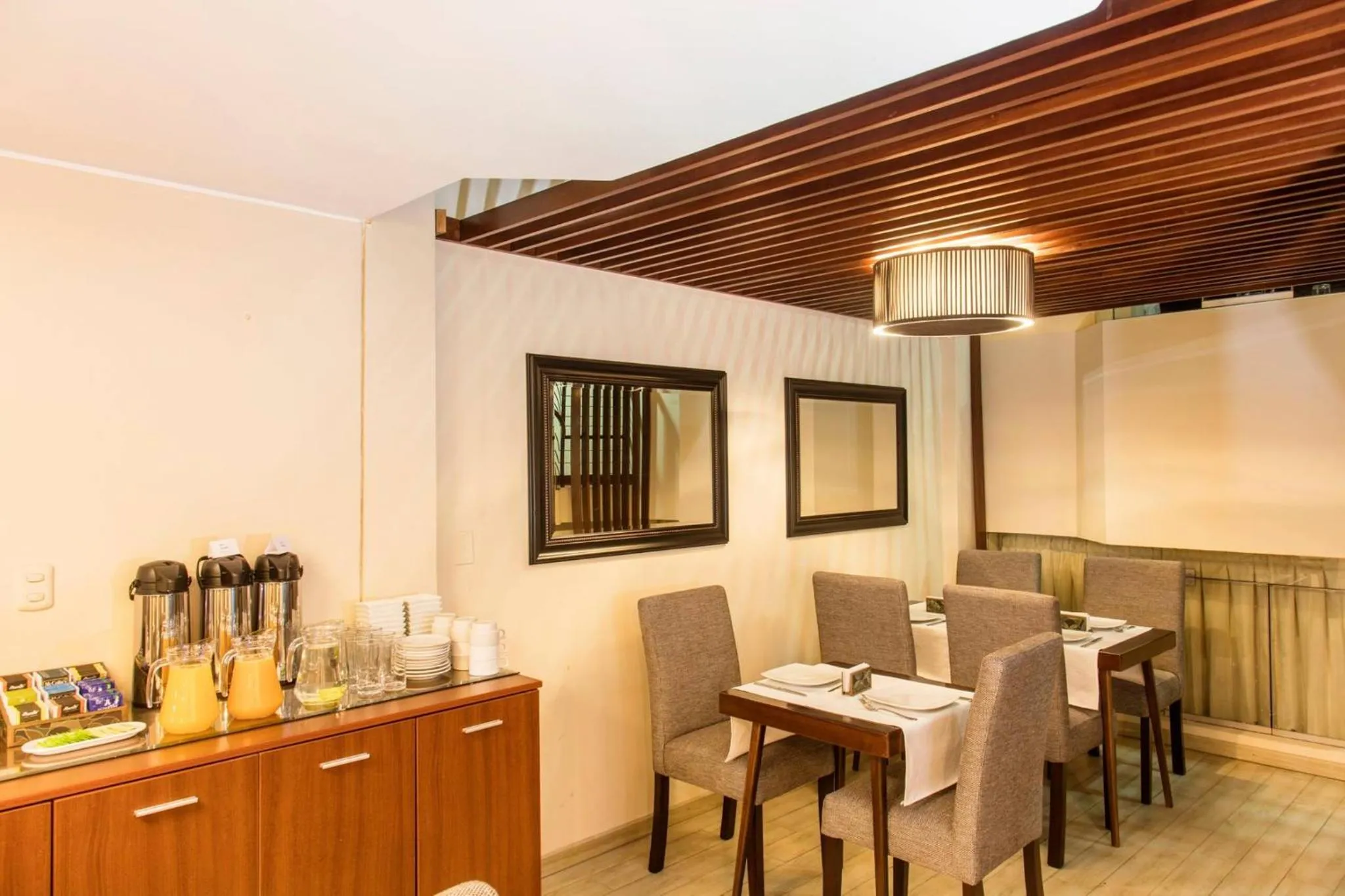 Breakfast in El puente Hotel Boutique