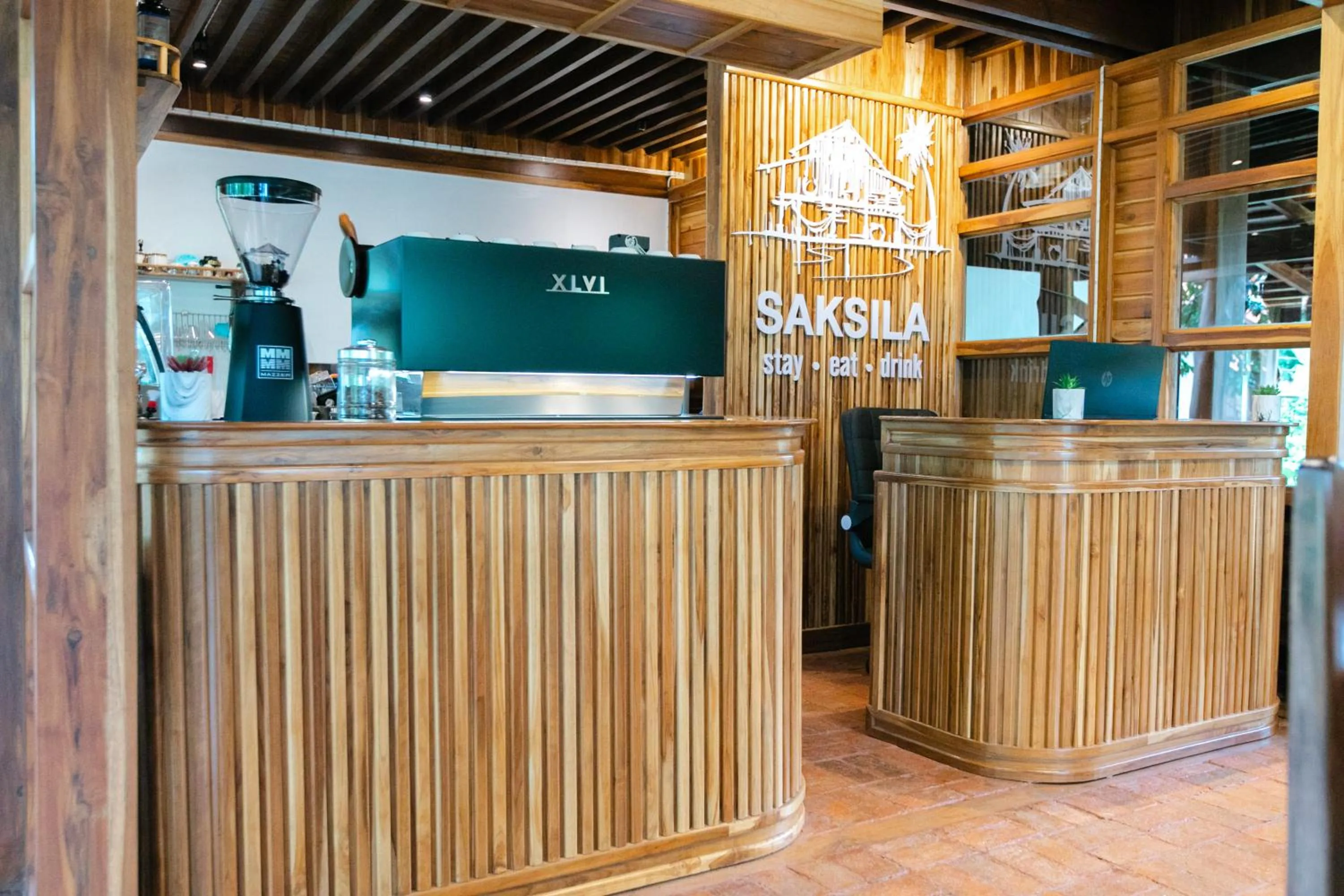 Restaurant/places to eat in Saksila Resort