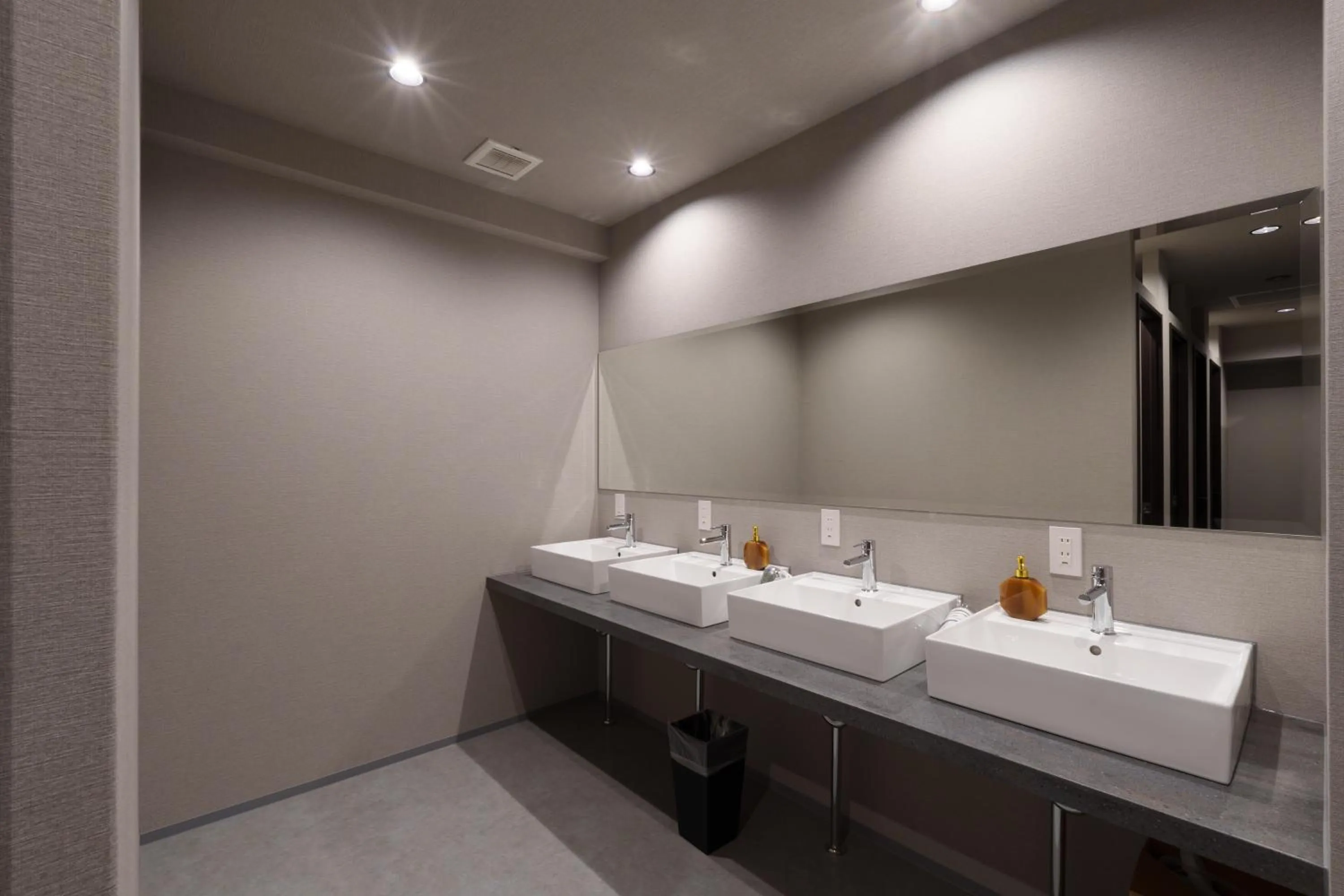 3U NAMBA MINAMI - DOYANEN HOTELs