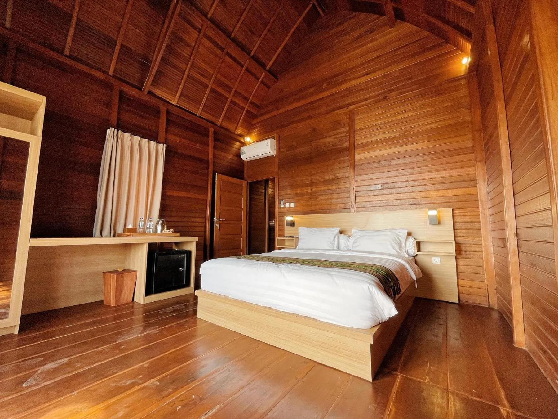 Bed in Tabitha Tunak Resort