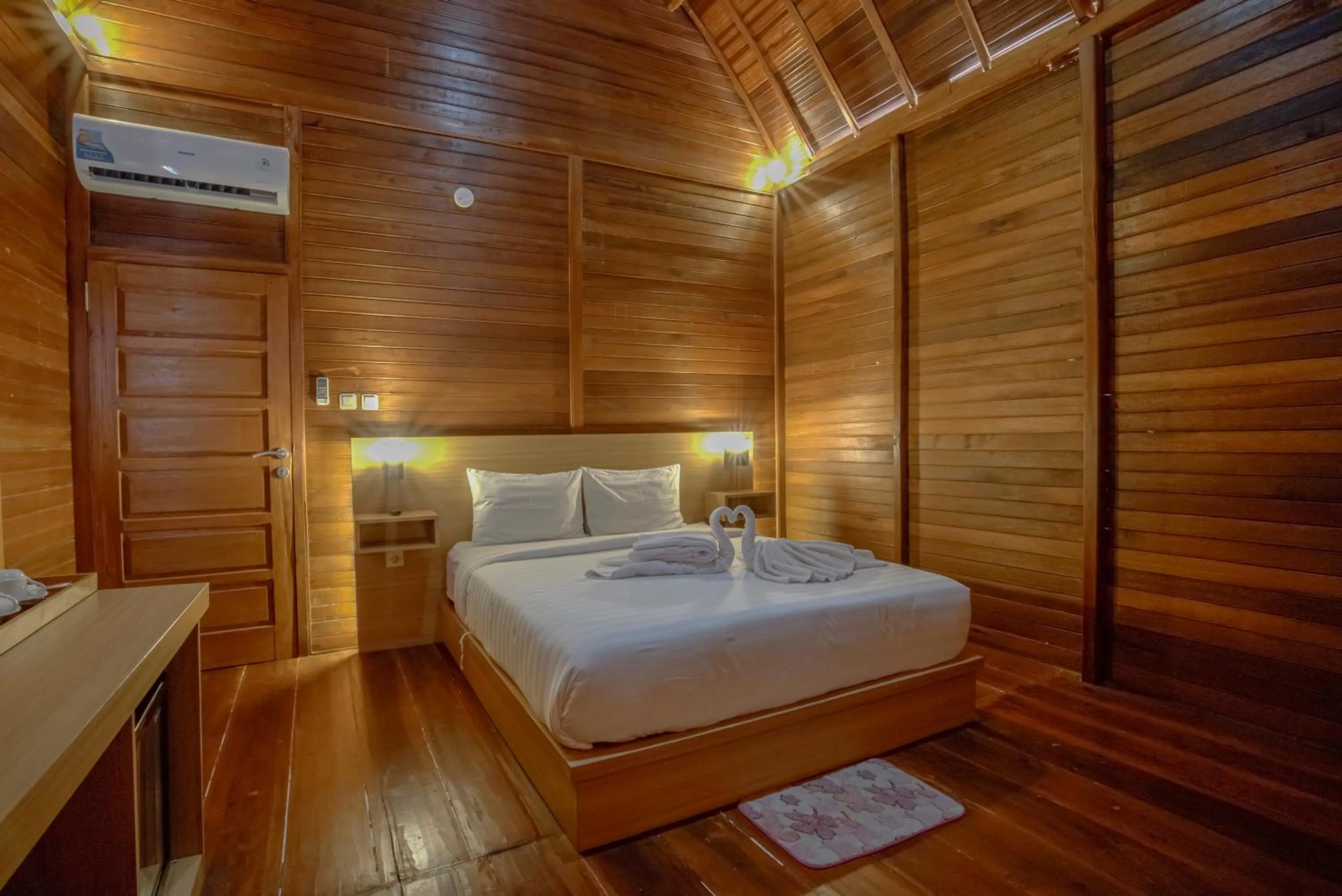 Bed in Tabitha Tunak Resort