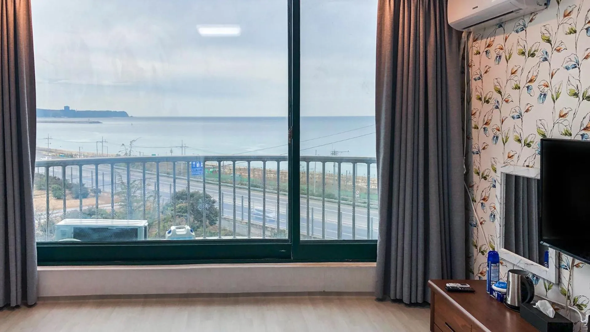 Mangsang Beach Pension