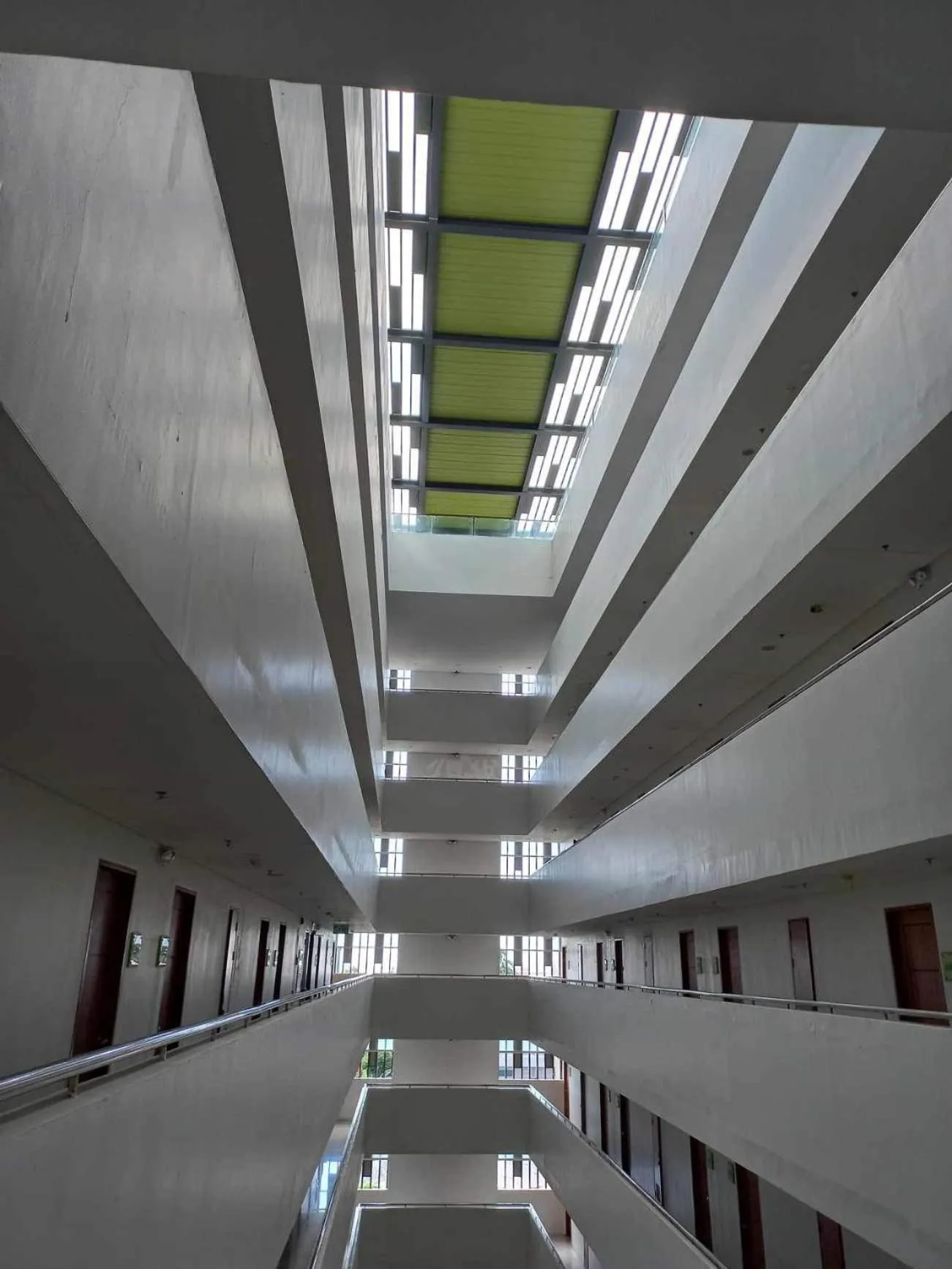 6F Balcony View Studio Mesatierra Garden Residences