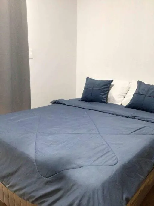 Bed in 6F Balcony View Studio Mesatierra Garden Residences