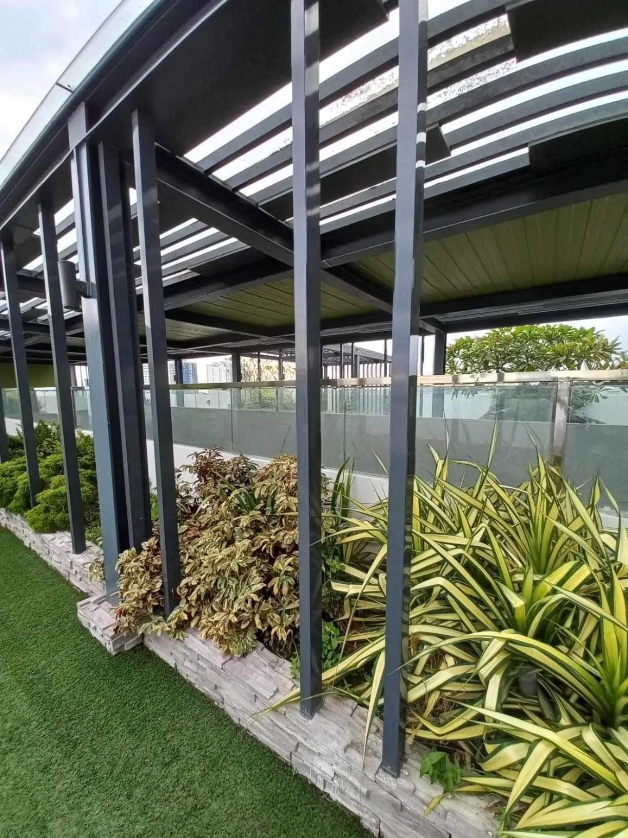 6F Balcony View Studio Mesatierra Garden Residences