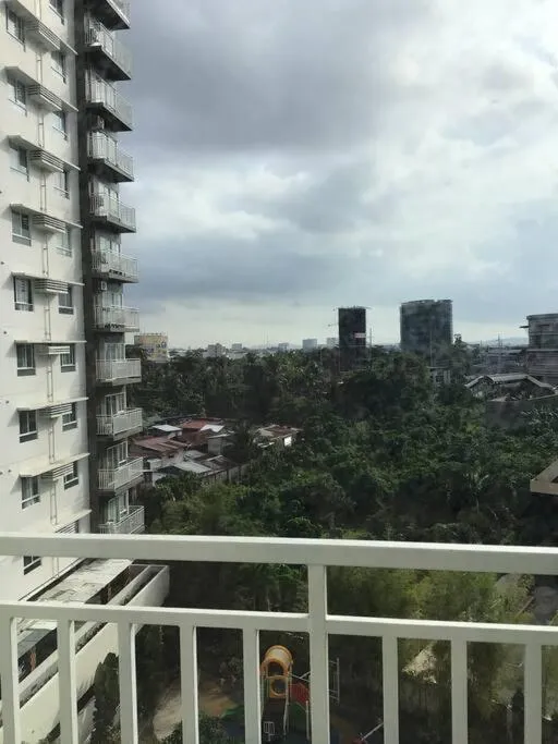 6F Balcony View Studio Mesatierra Garden Residences